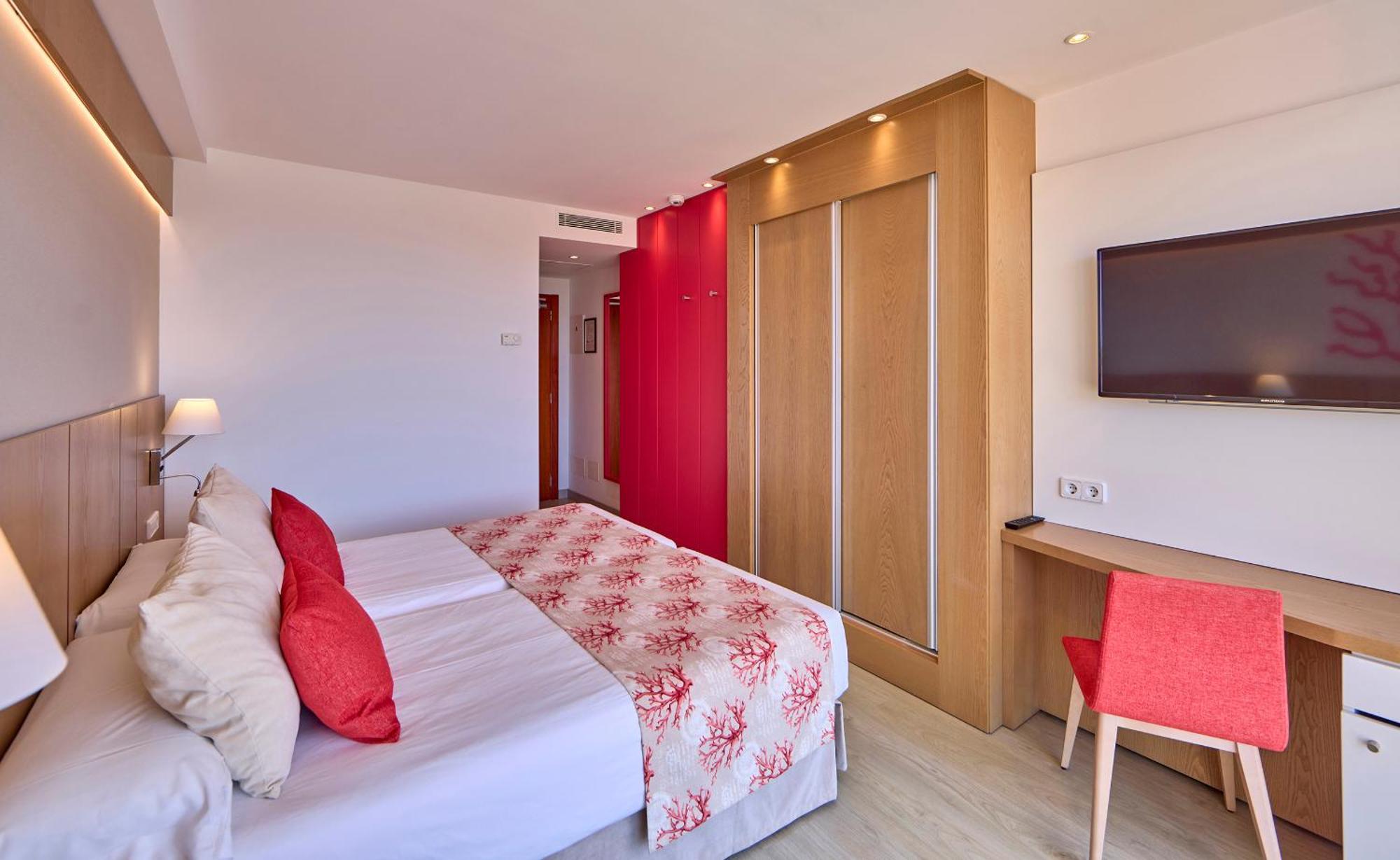 Doppelzimmer mit seitlichem Meerblick