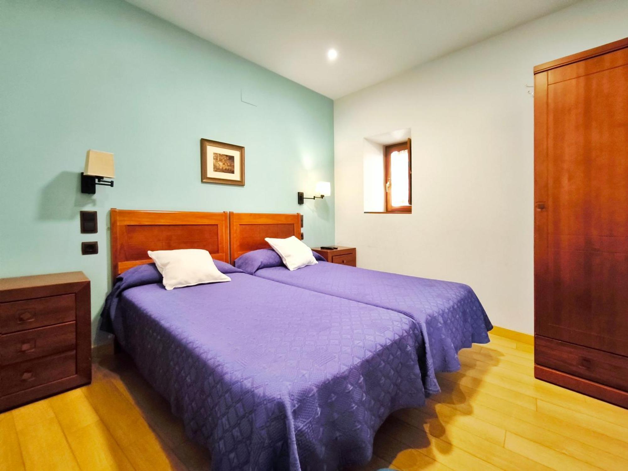 Twin Room (2 Adults),1610237357:JPEG