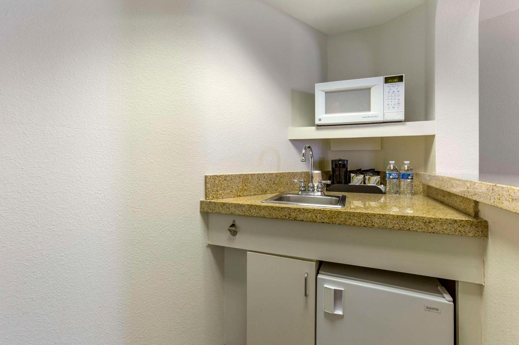 Standard King Suite