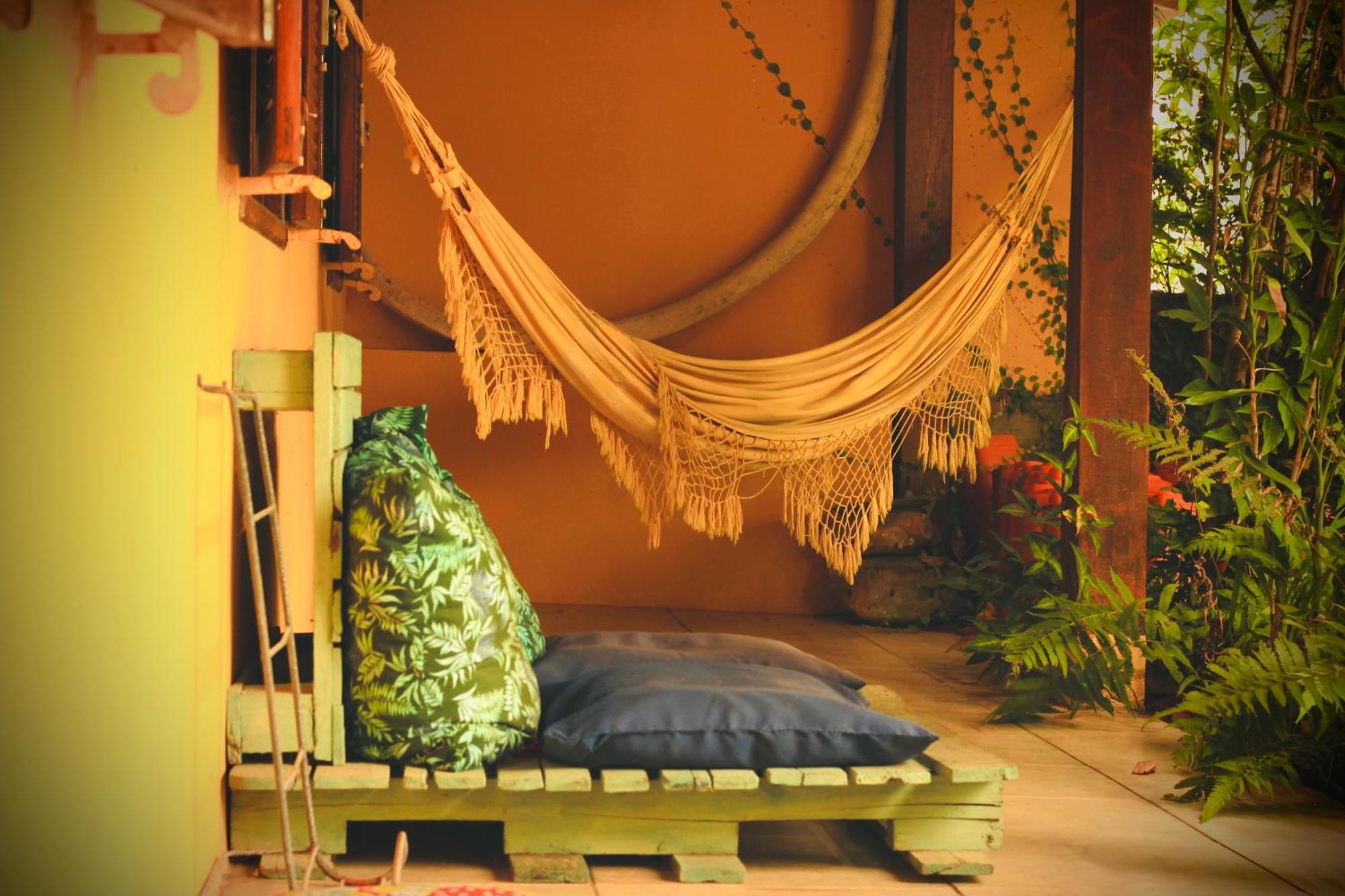 Quarto Twin com Casa de Banho Partilhada
