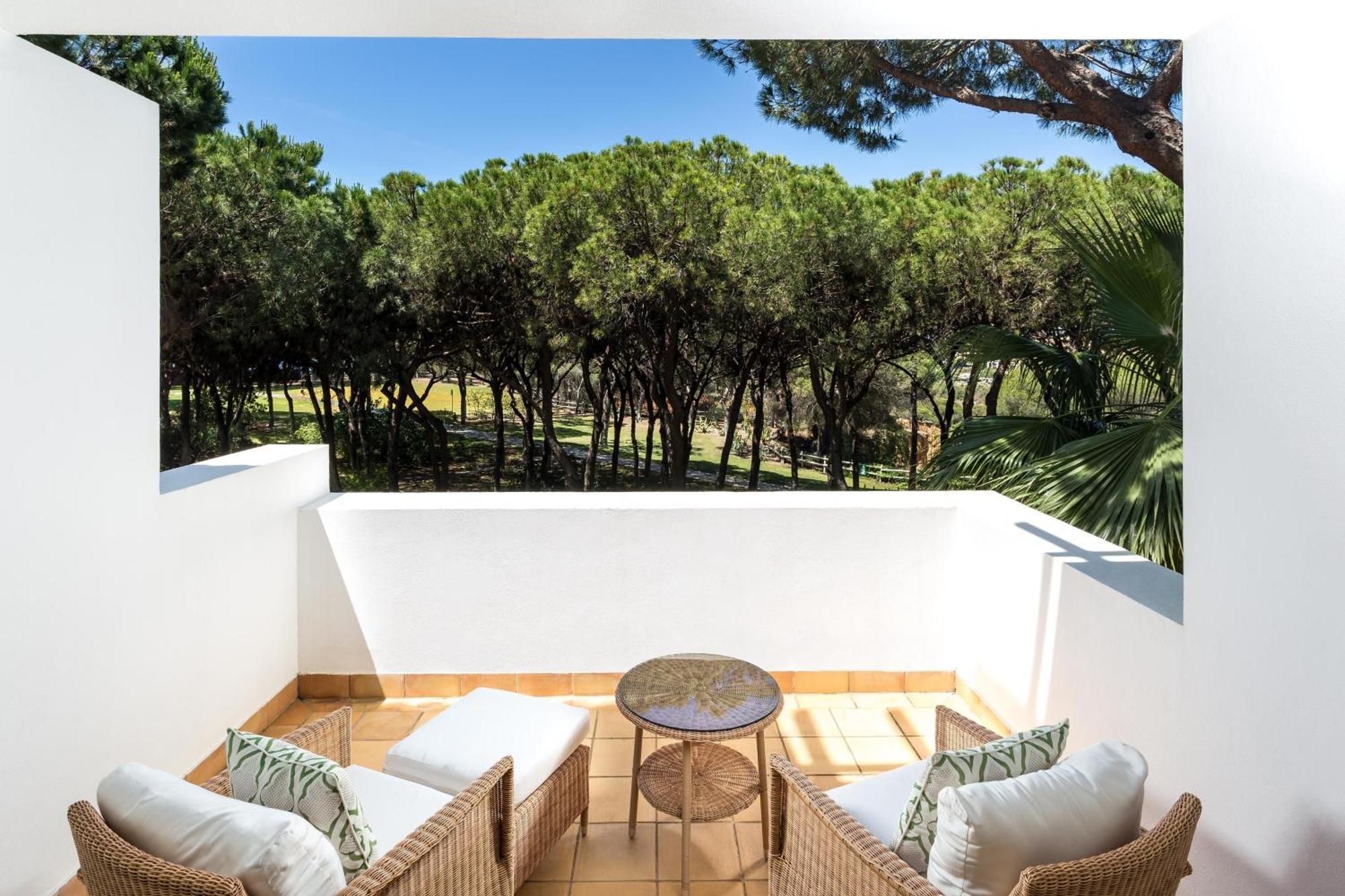 Duplex Suite met Balkon en Uitzicht op het Resort