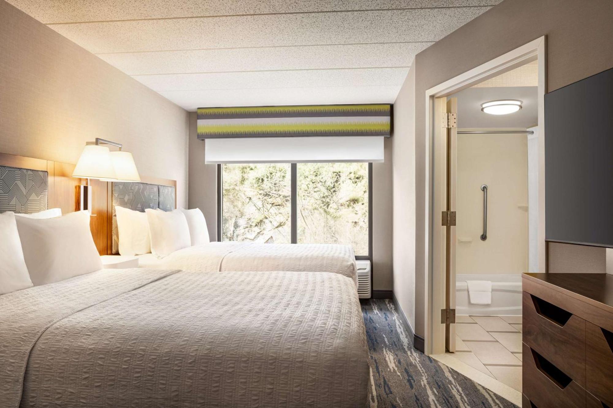 Queen Room with Two Queen Beds and Sofa Bed