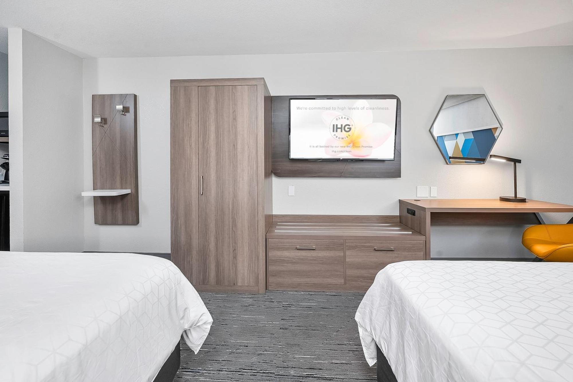 Double Room with Bath Tub - Disability Access