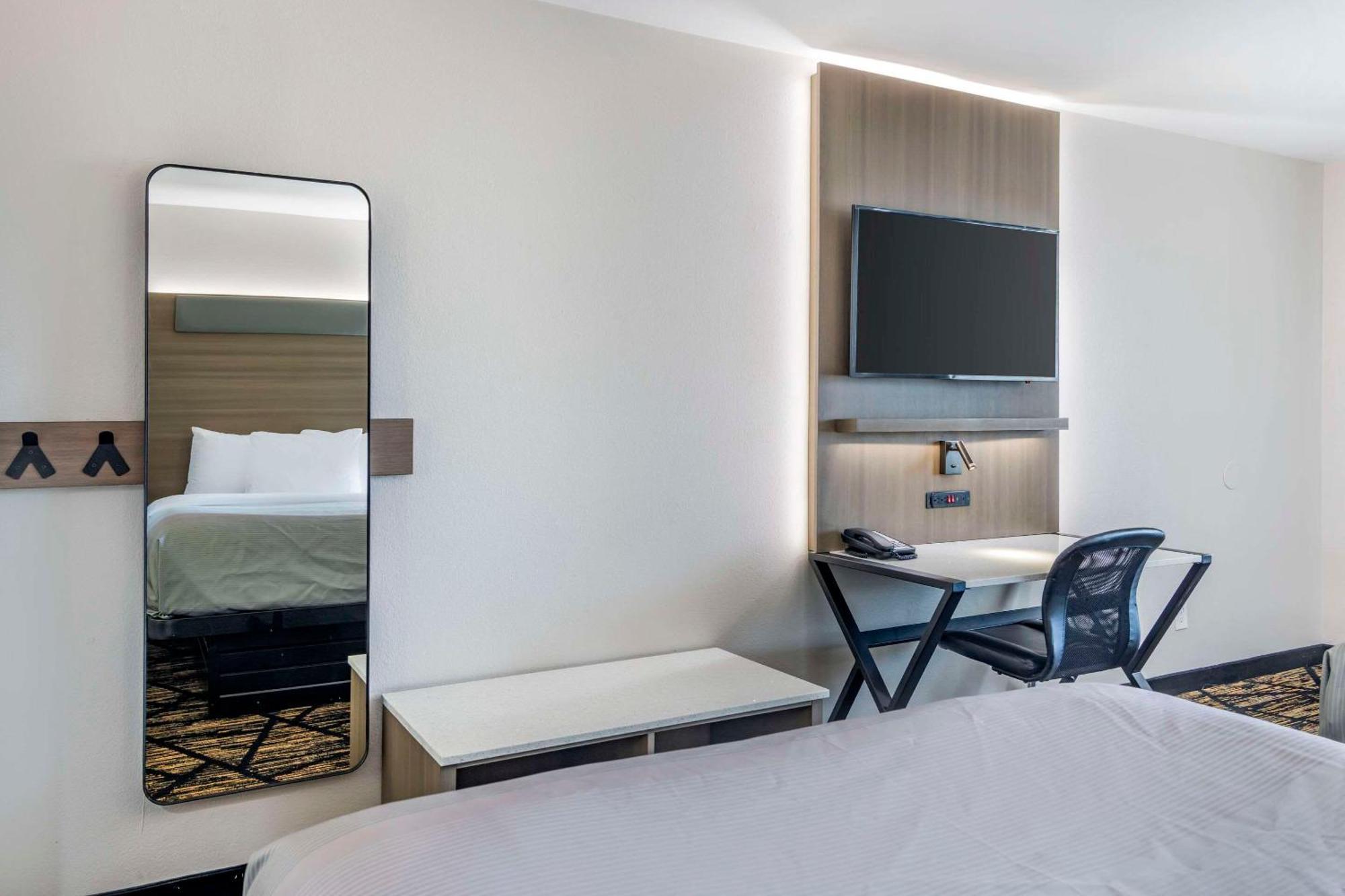 Double Room with Two Double Beds - Ground Floor