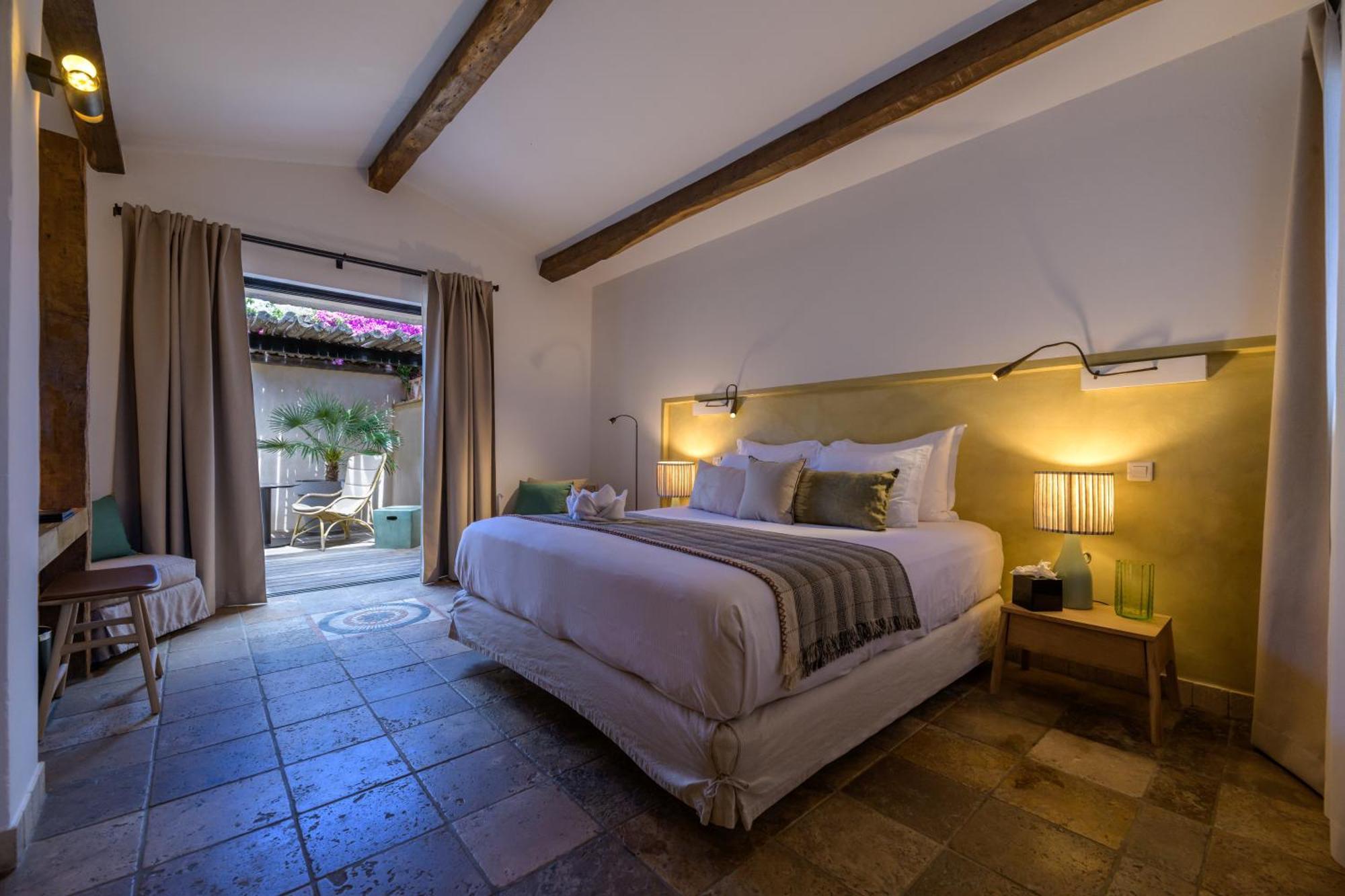 Chambre avec Patio (2 Adultes)