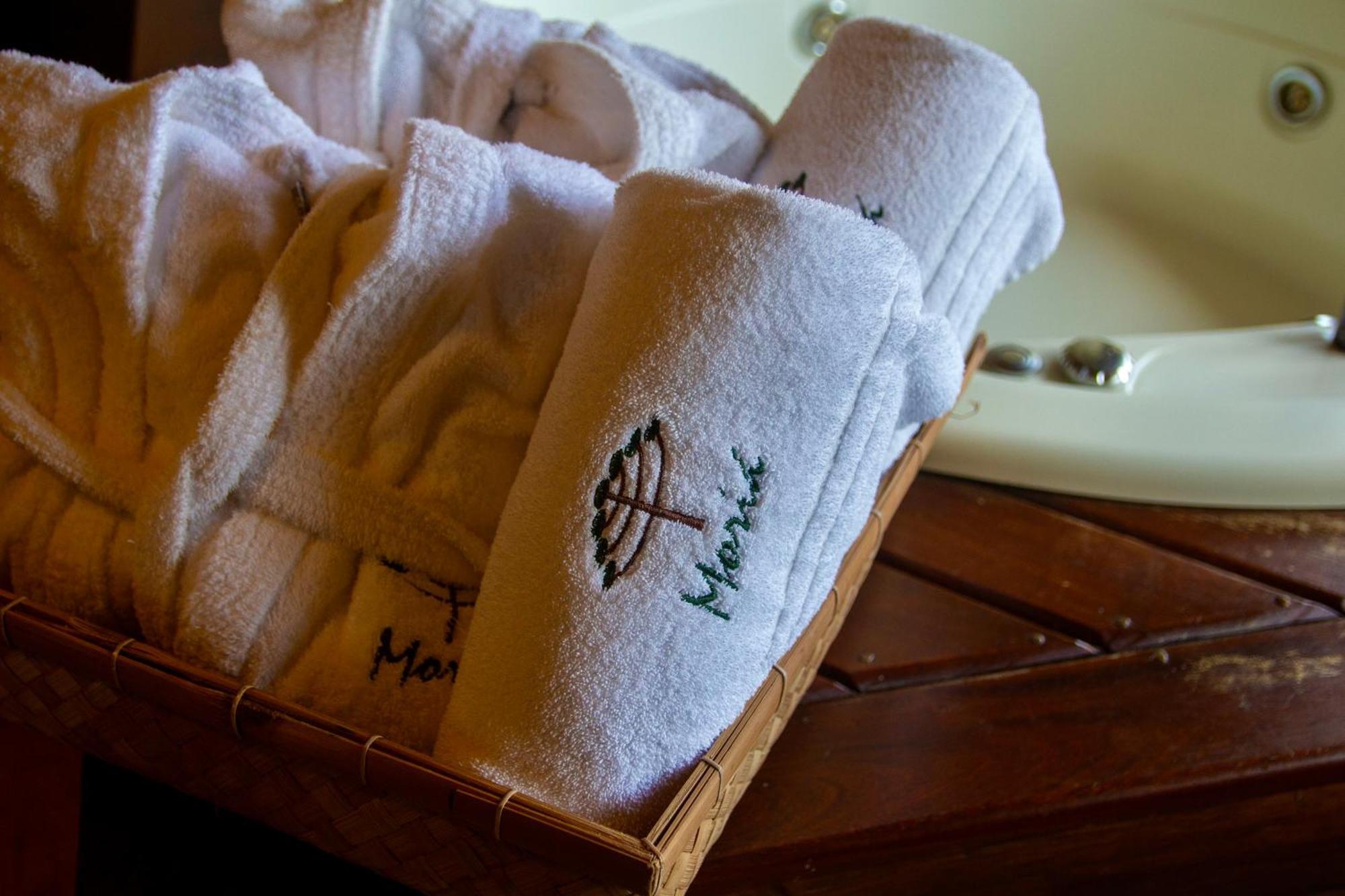 Suite with Spa Bath,1616432087:JPEG