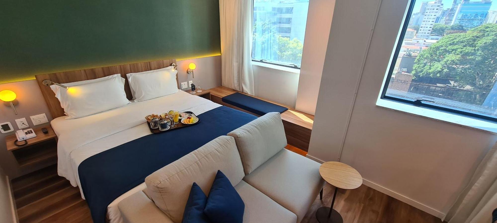 Quarto Queen Empresarial Premier