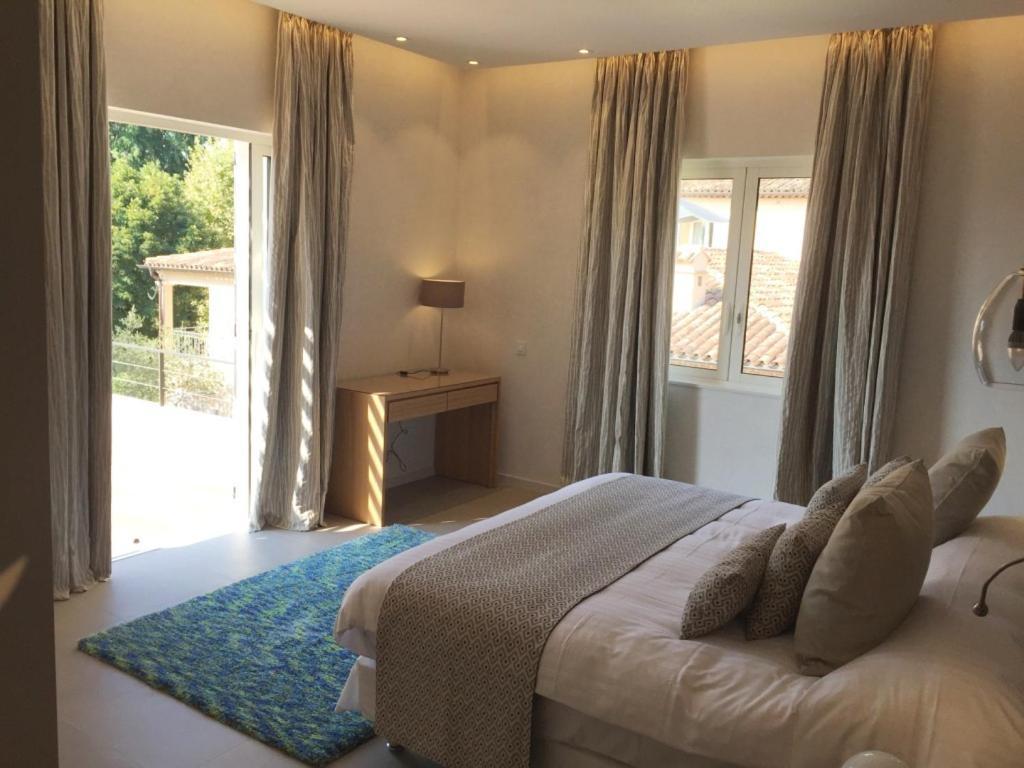 Deluxe Double Room with Terrace