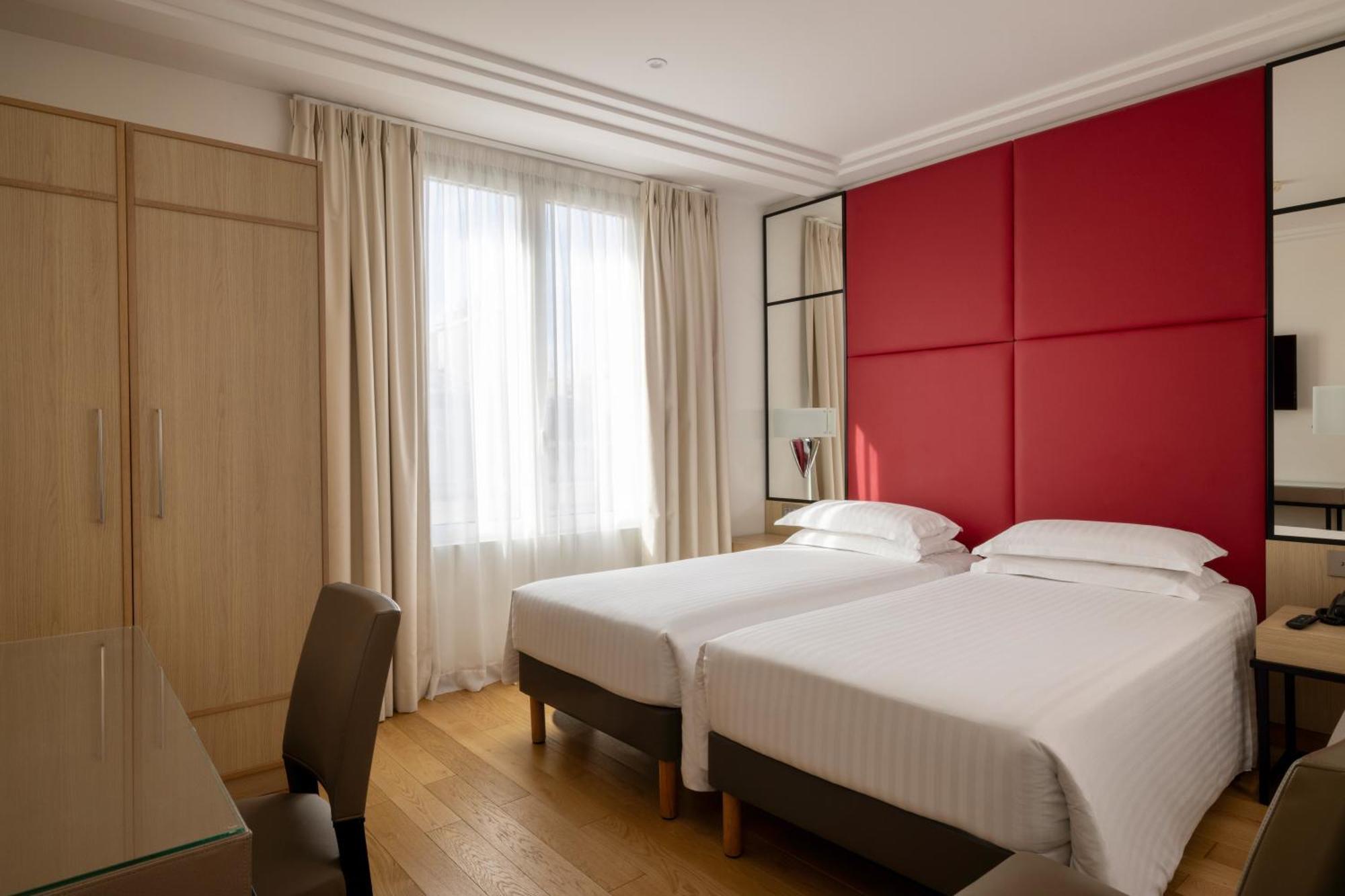 Quarto Superior com 2 Camas de Solteiro