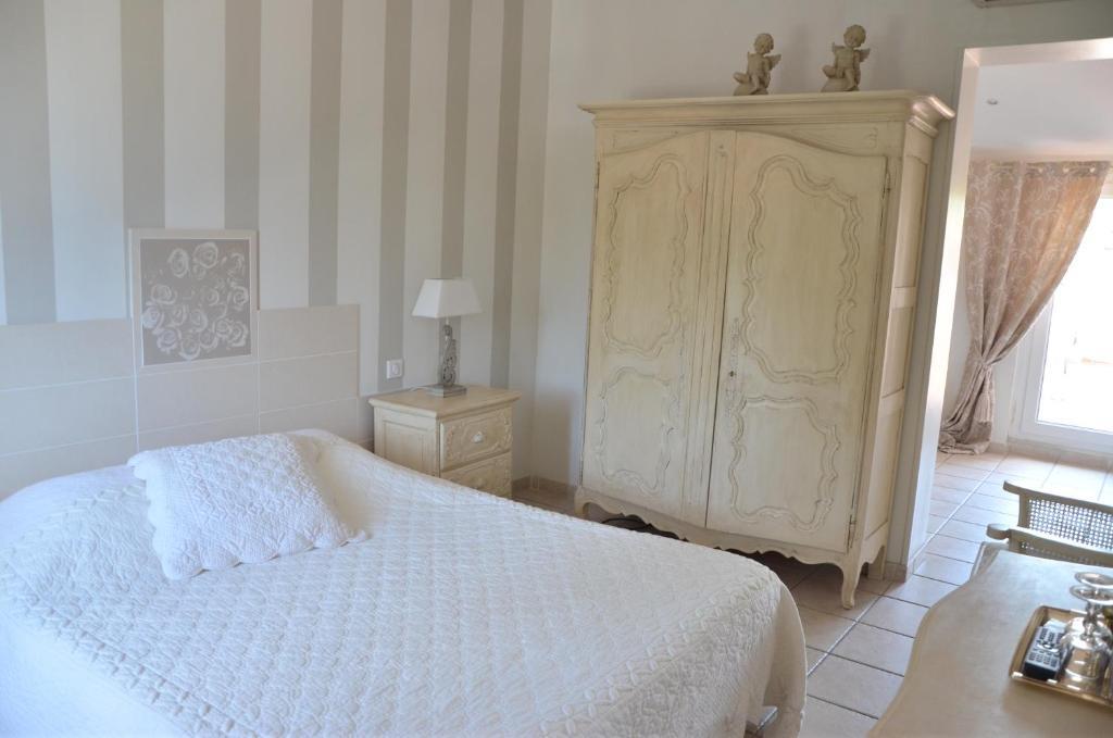 Chambre Familiale (2 Adultes + 2 Enfants) avec Terrasse