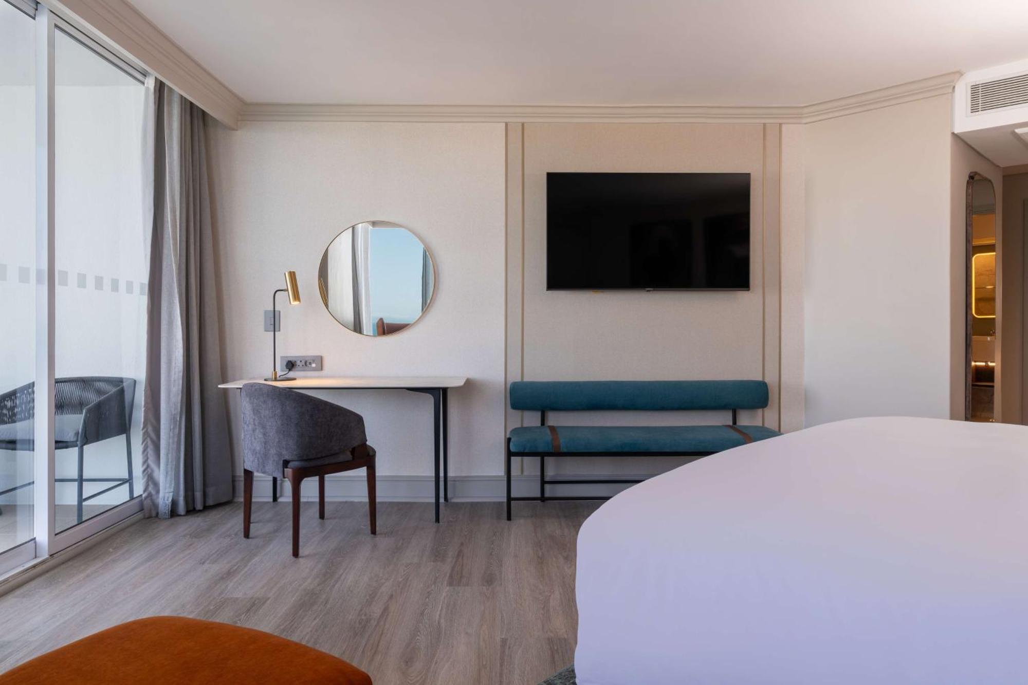 Chambre Premium Collection avec Balcon - Vue sur Port de Plaisance