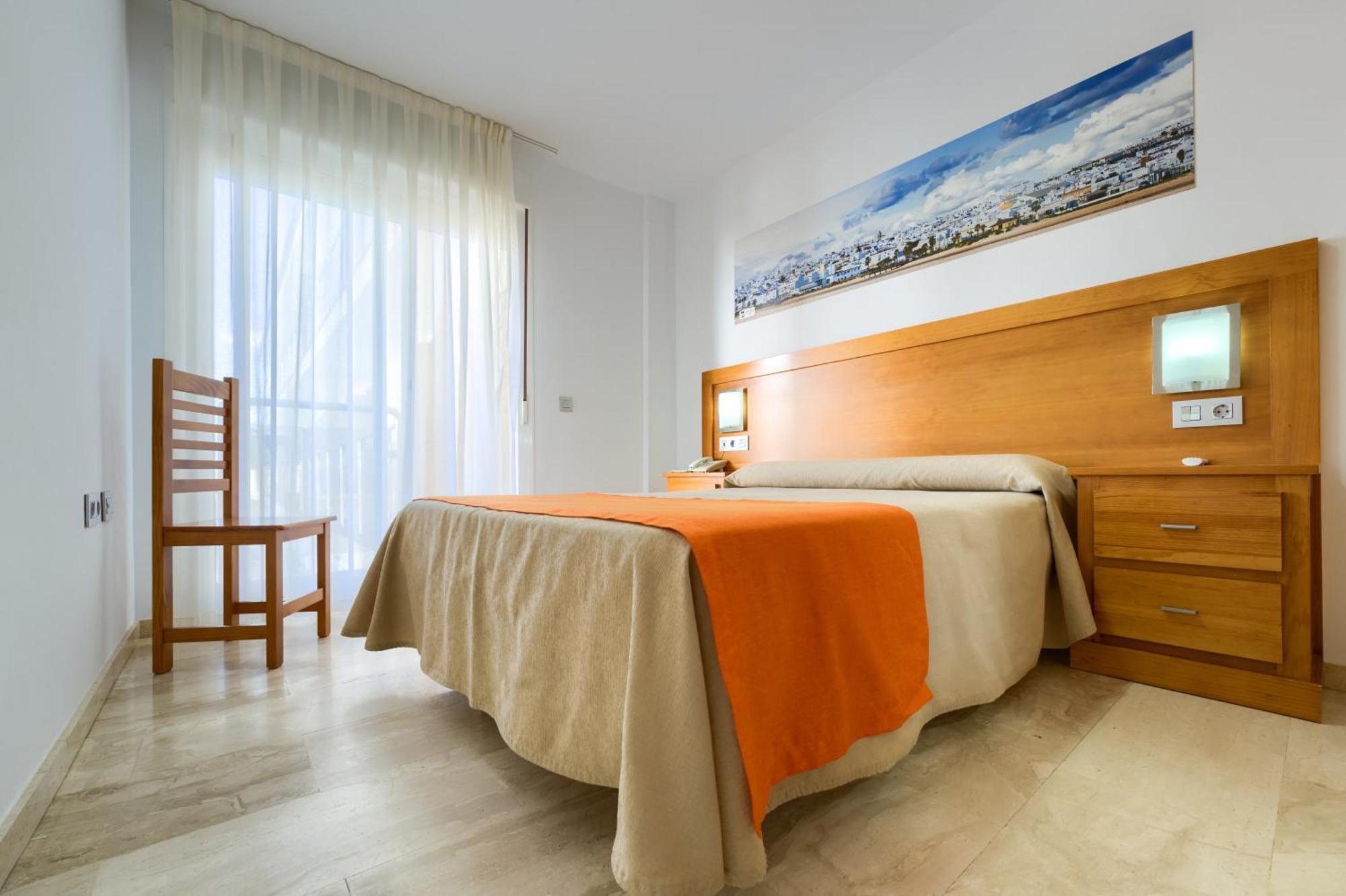 Apartamento con vistas a la piscina