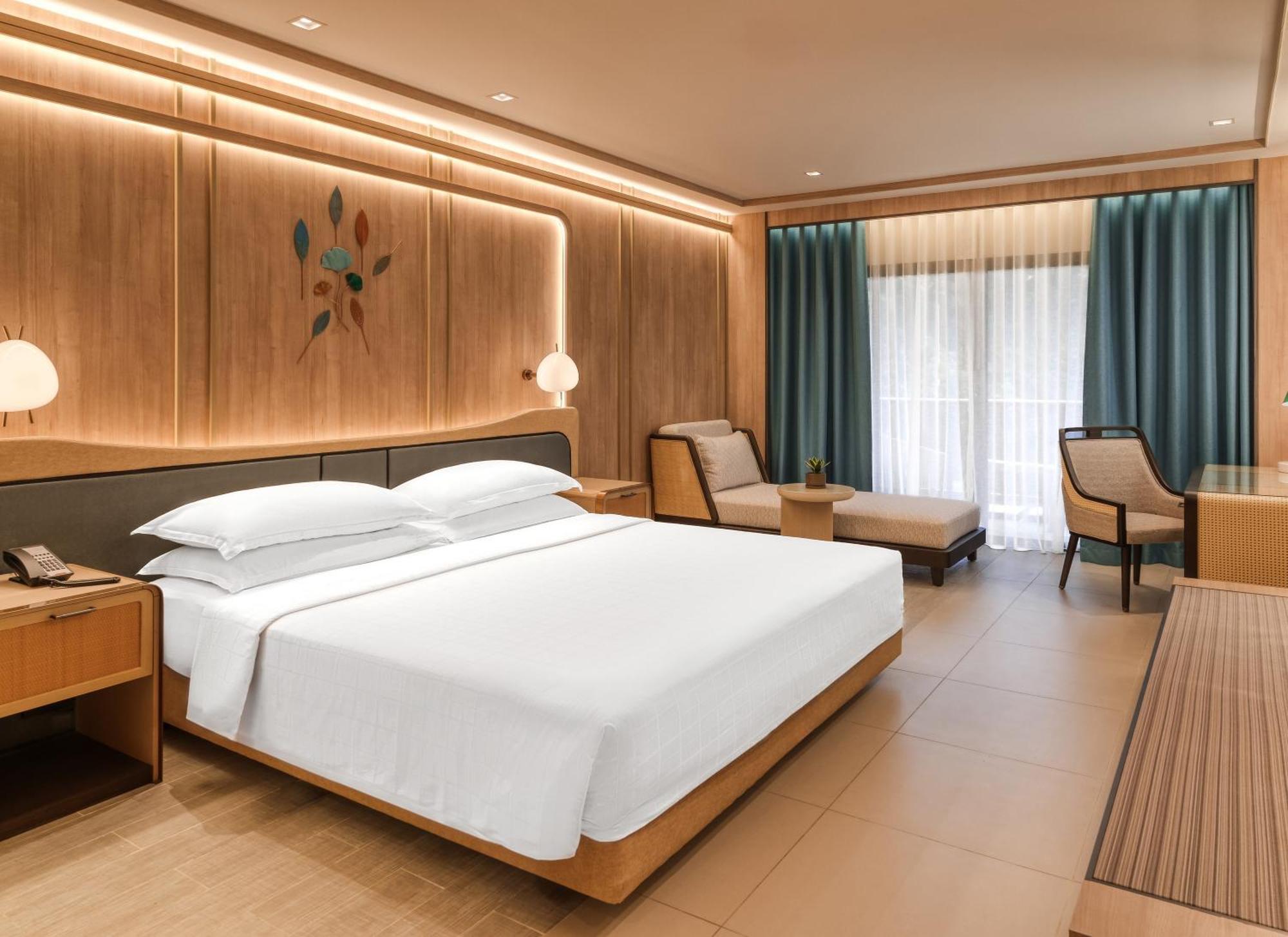 Club Deluxe Premium King