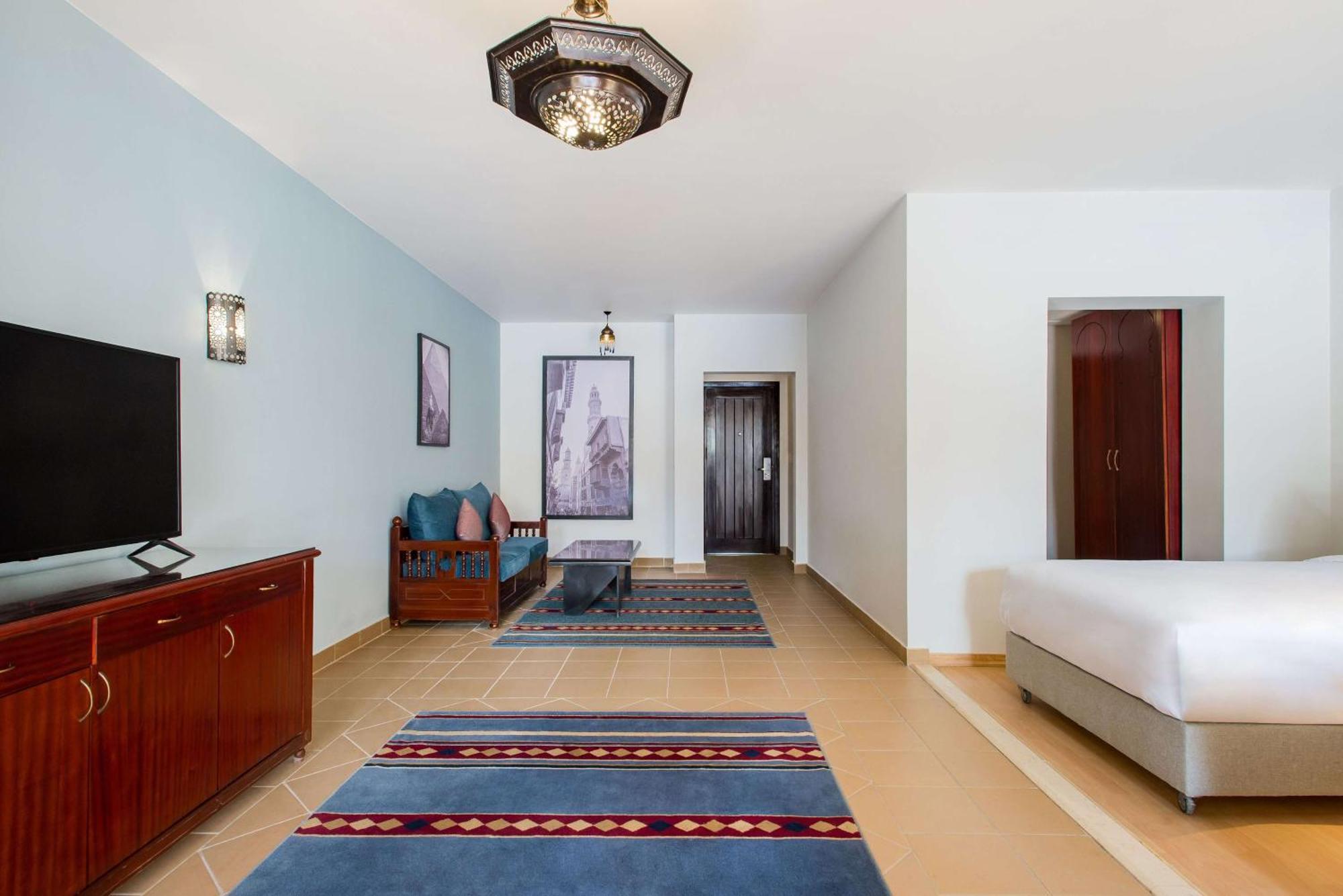 Junior Suite mit Poolblick