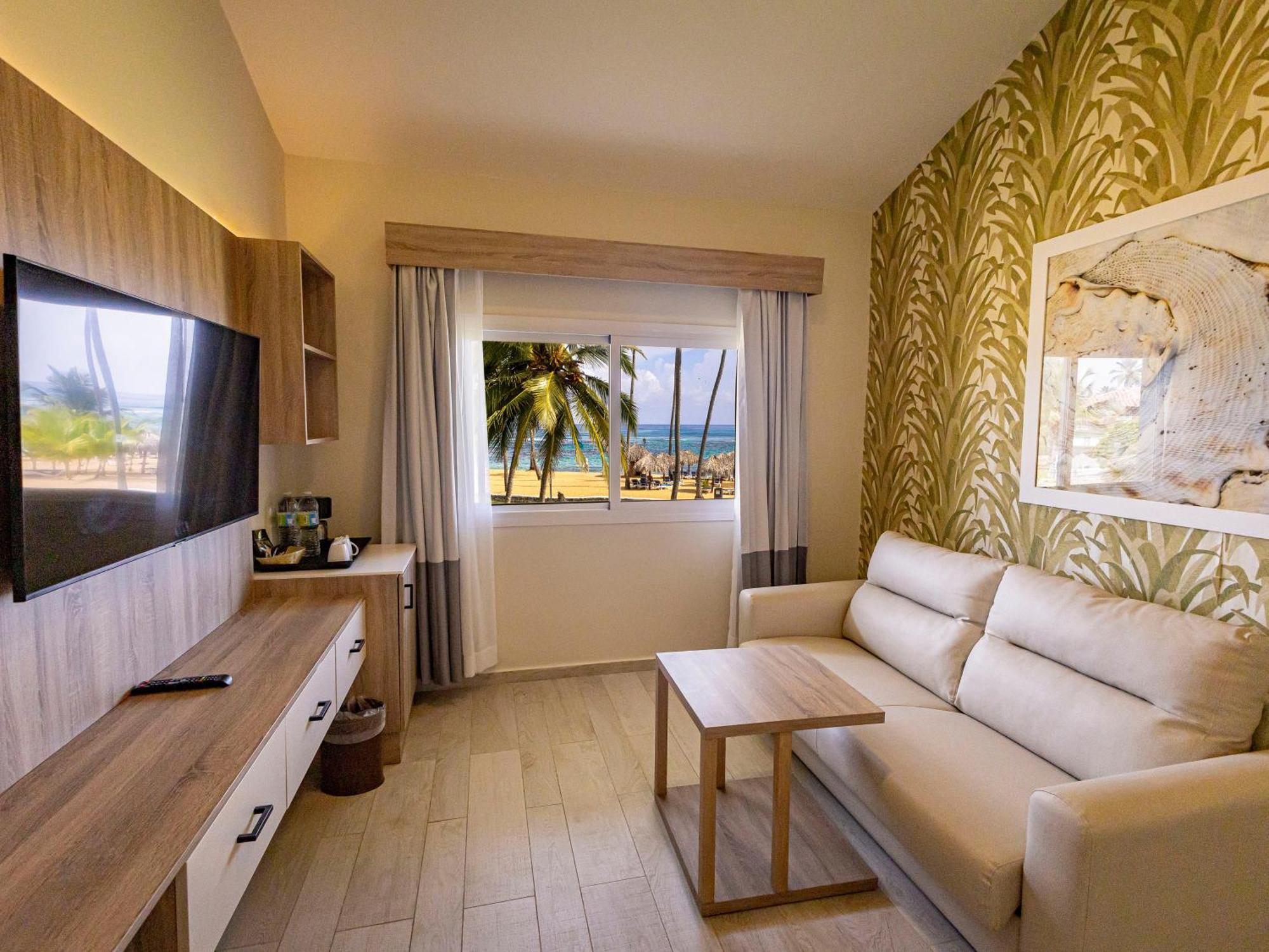Quarto Familiar com Vista Mar