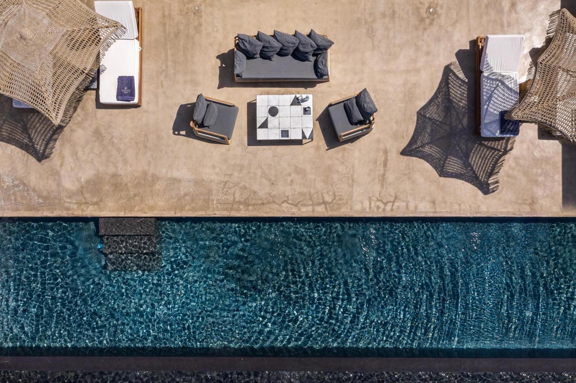 Villa 4 Chambres avec Piscine à Débordement