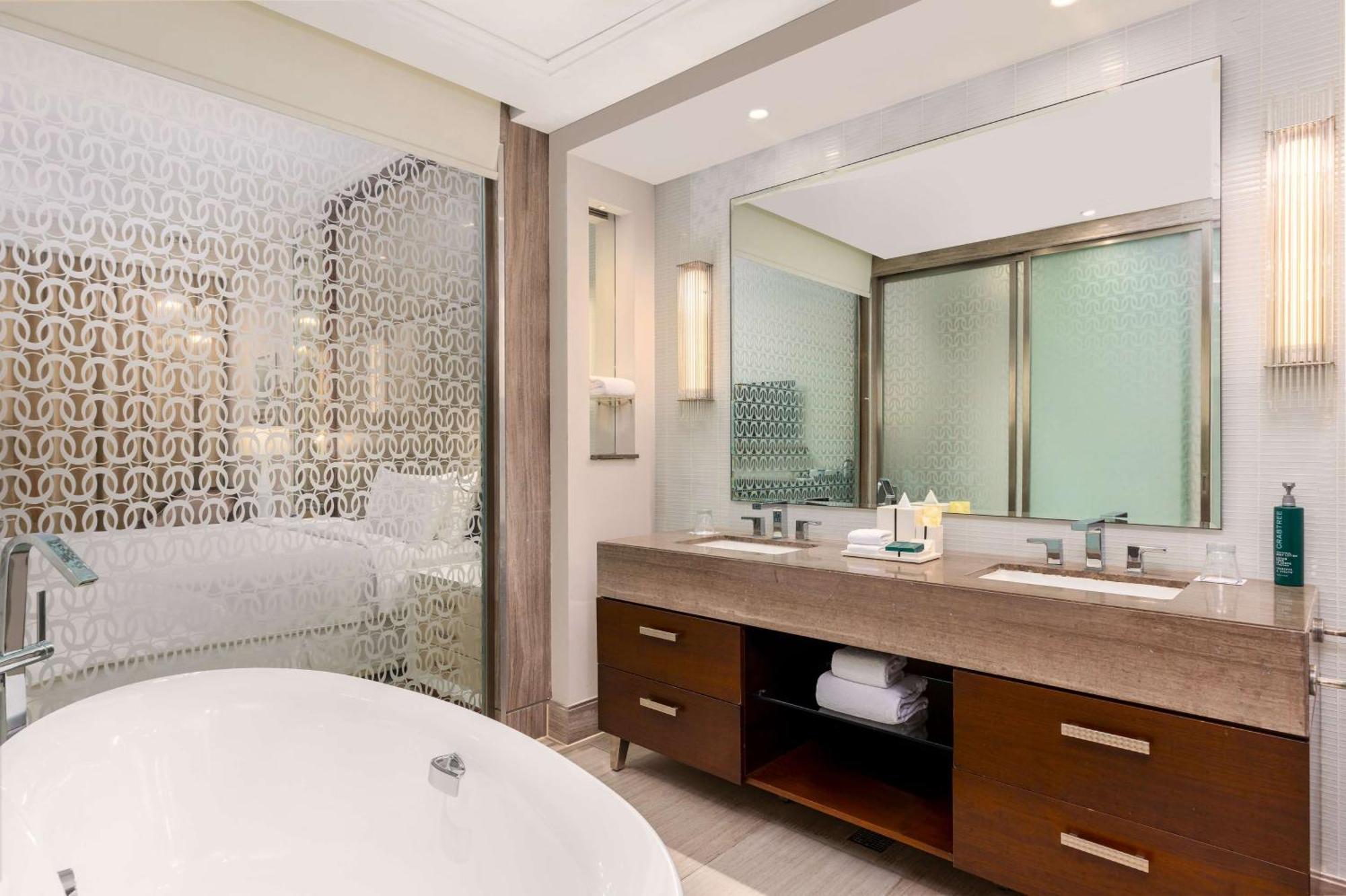 Twin Room,1624332184:JPEG