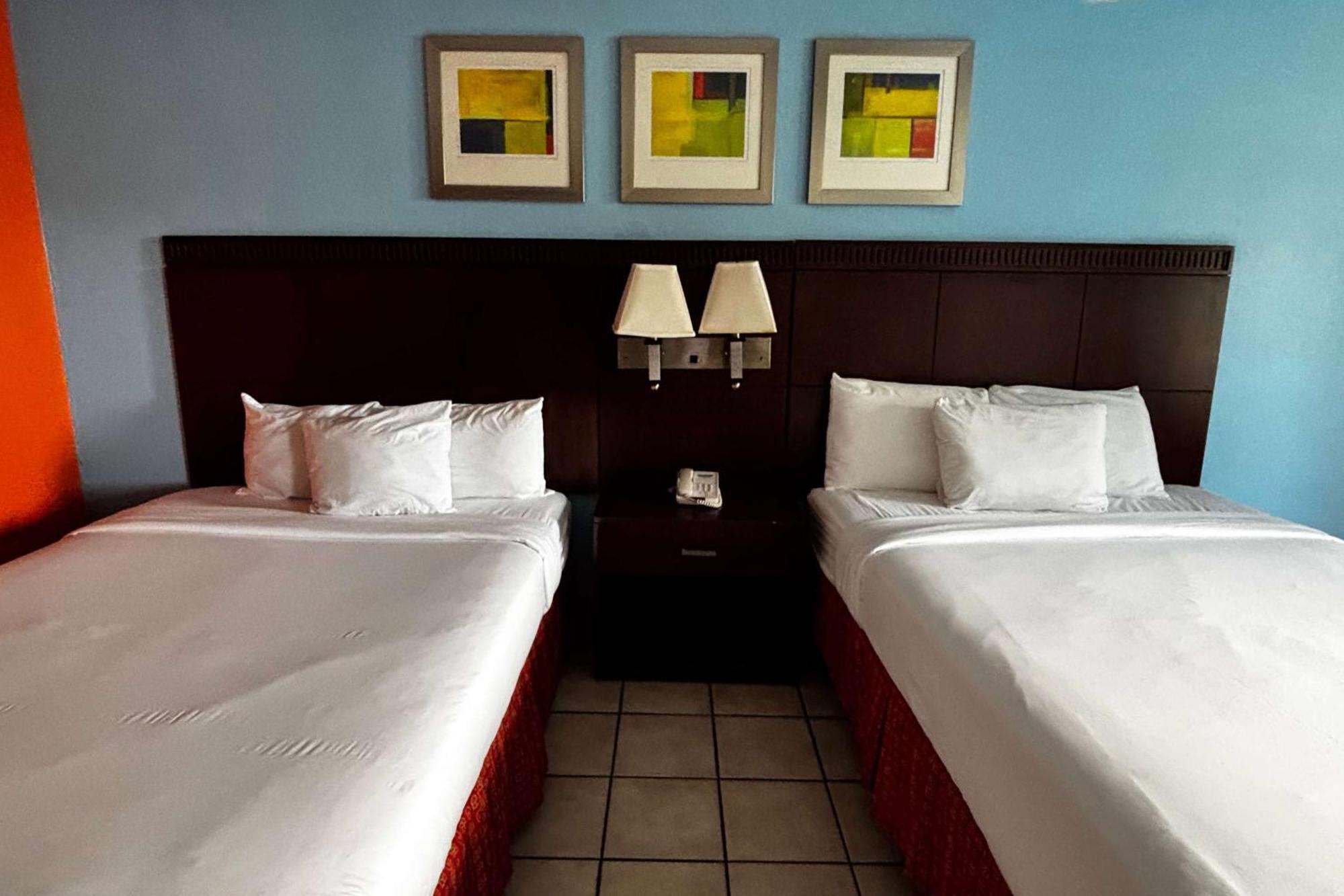 Queen Room with Two Queen Beds - Non-Smoking
