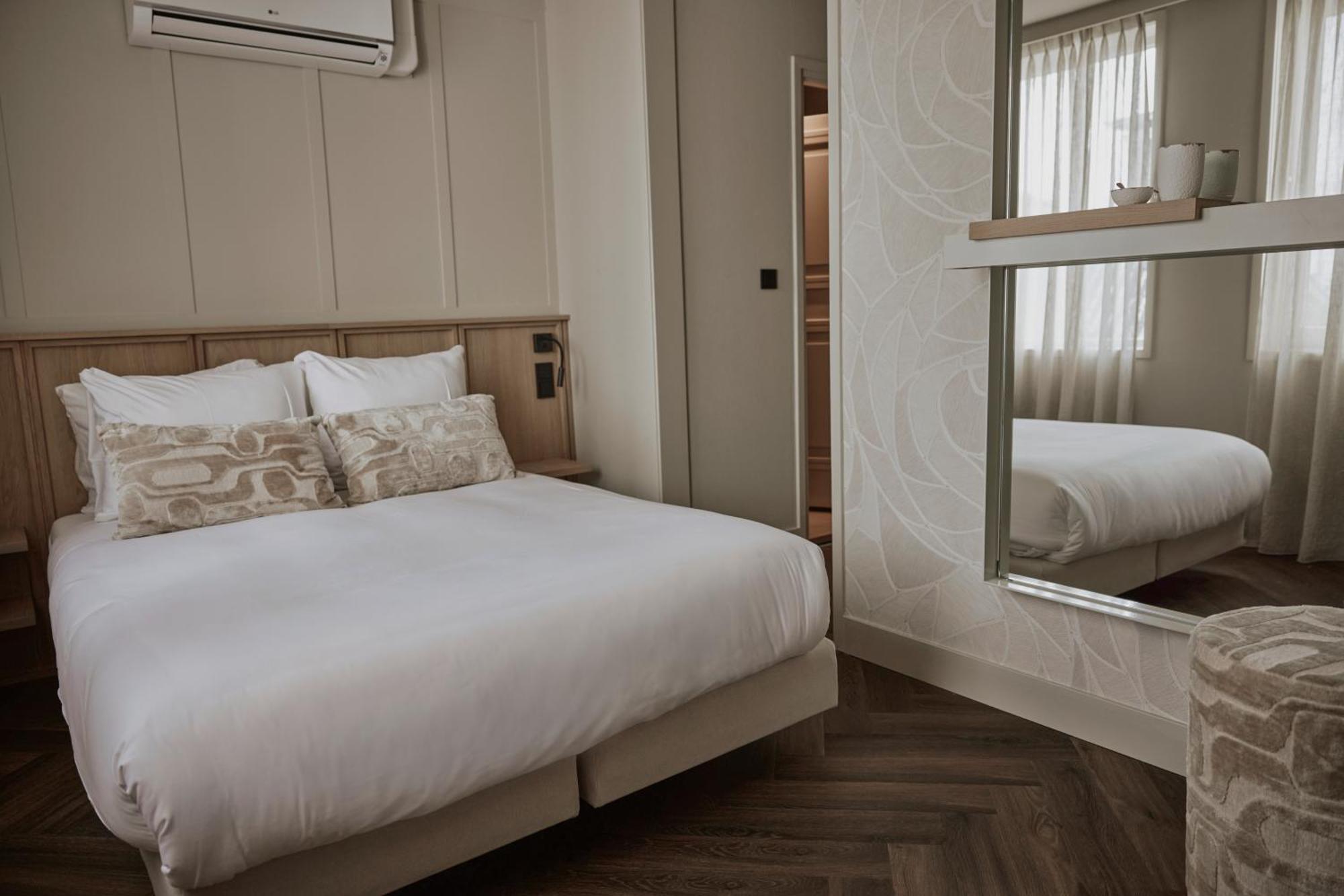 Small Double Room,1624747292:JPEG