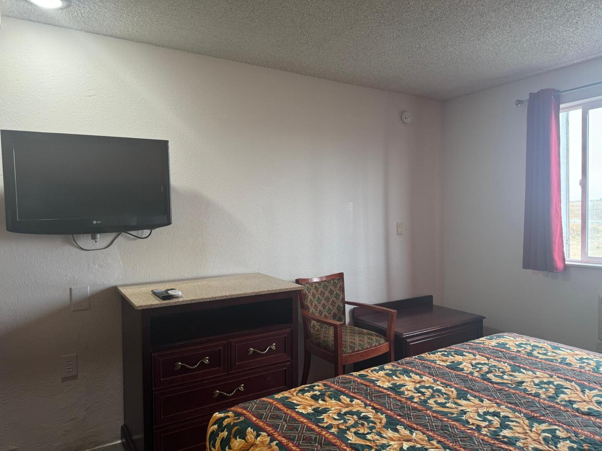 King Room,1664667056:JPEG