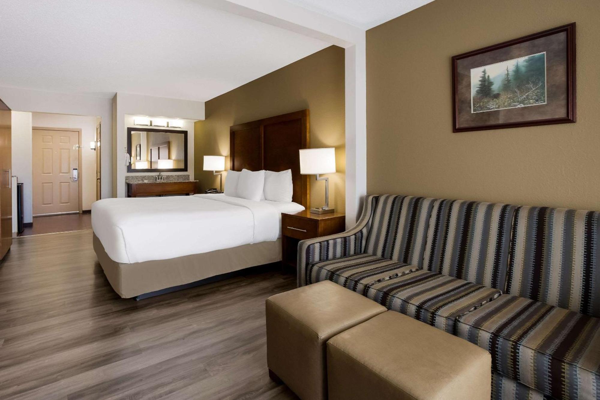 Superior King Room - Non-Smoking