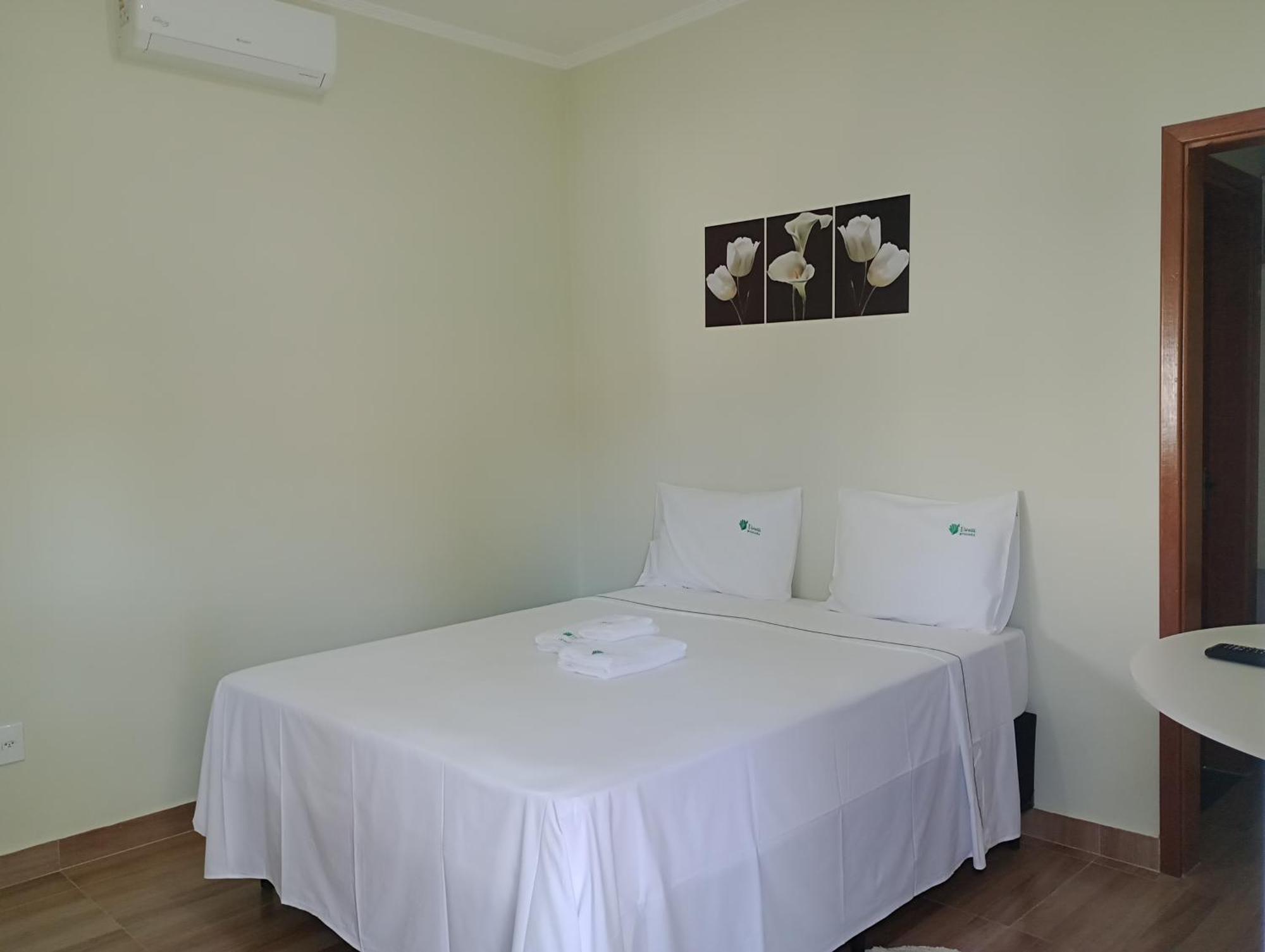 Quarto Duplo com Vista do Jardim