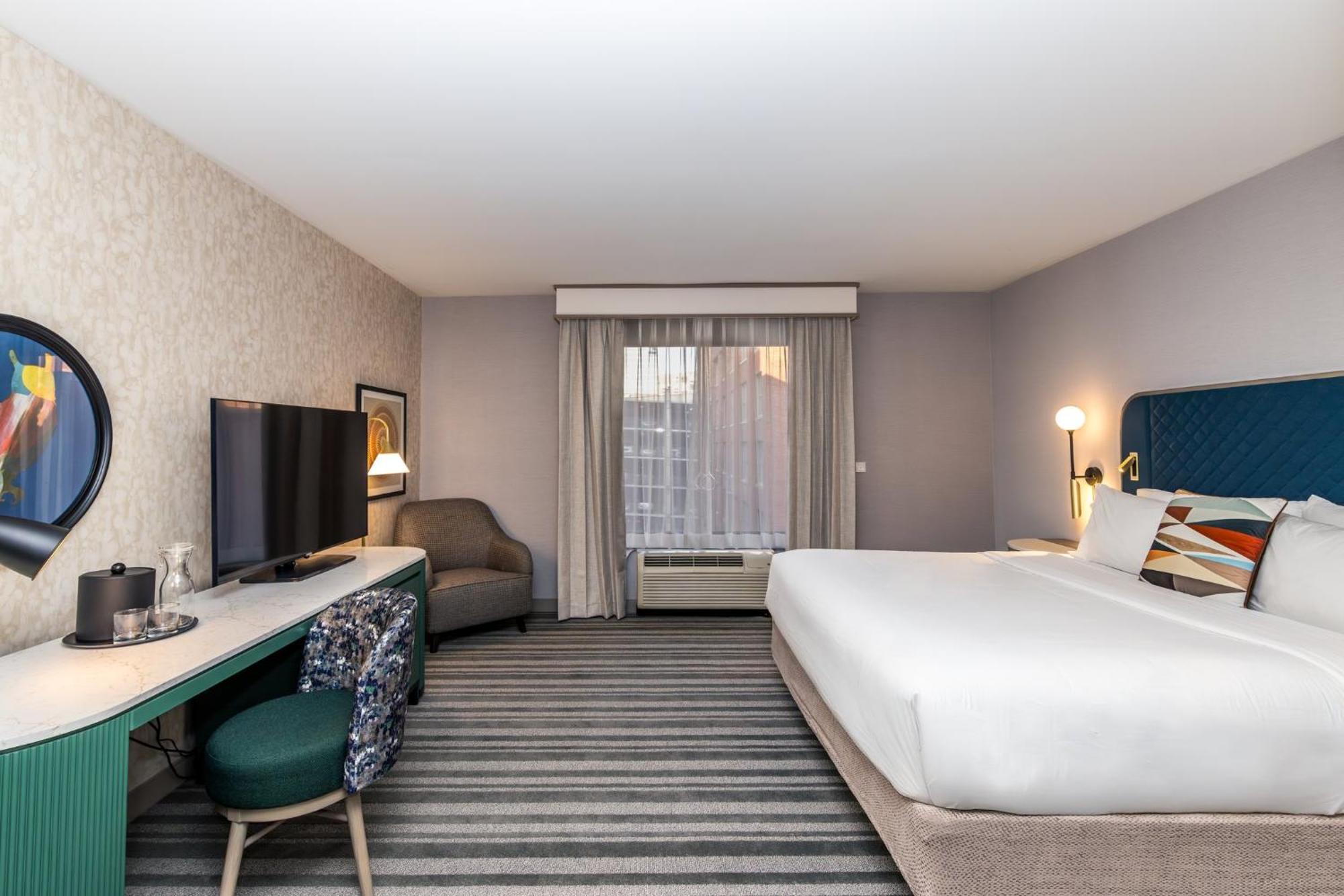 King Room - Mobility Access/Hearing Accessible