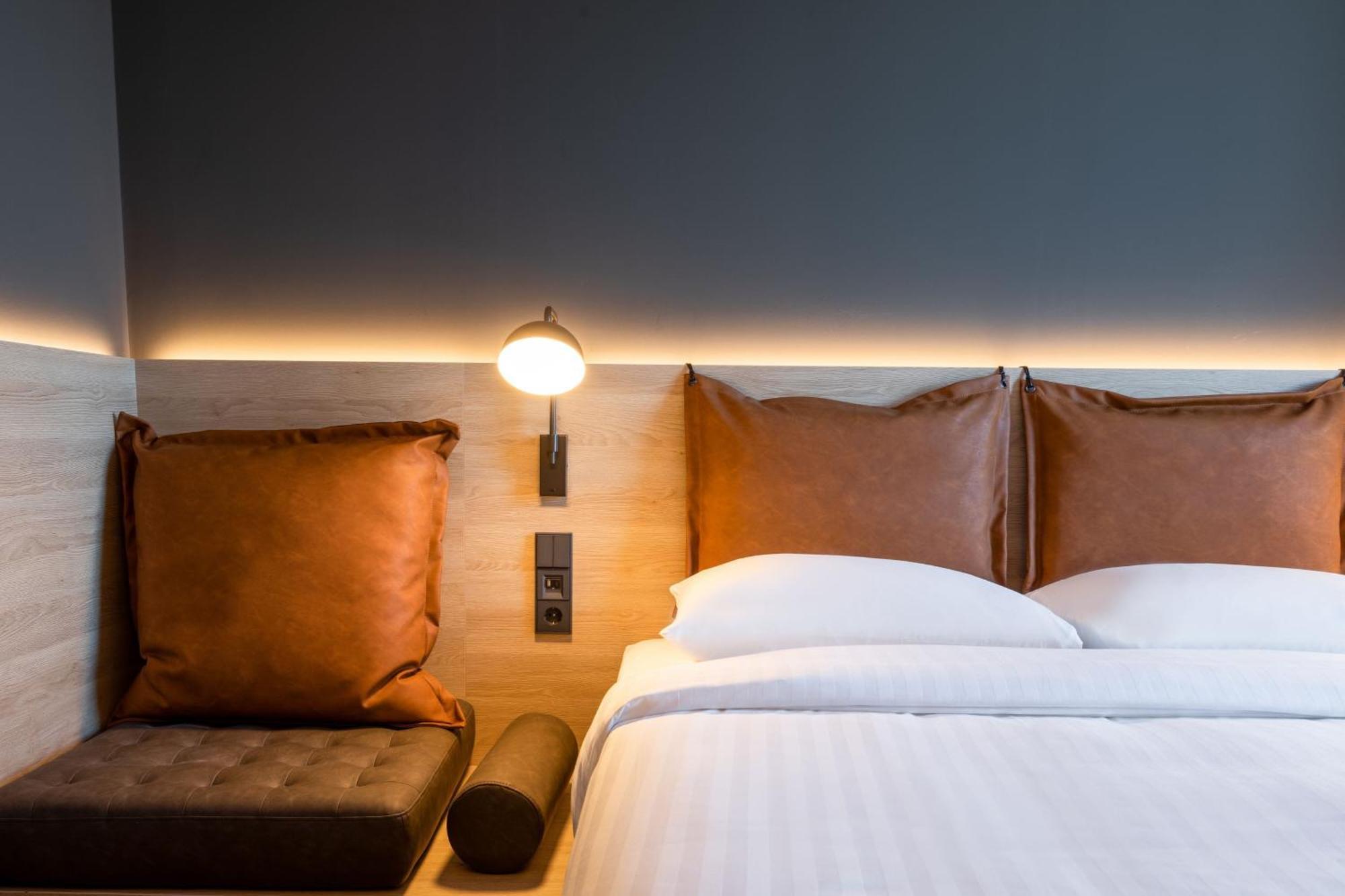 Moxy Zimmer 2.0 mit Queensize-Bett