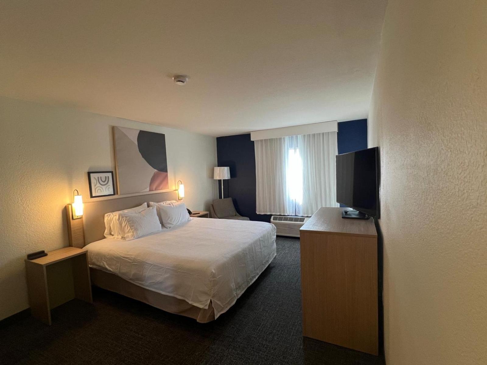 King Room,1627934565:JPEG