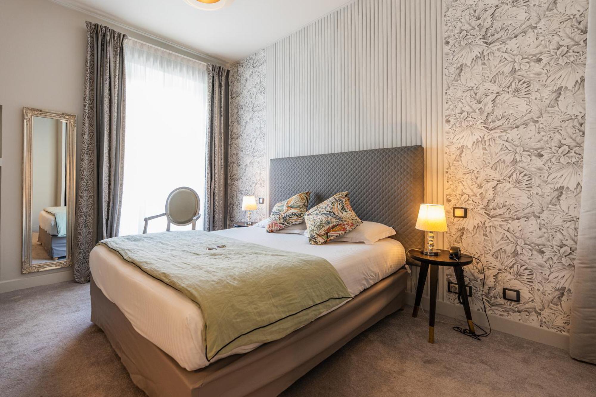 Superior Double Room with City View