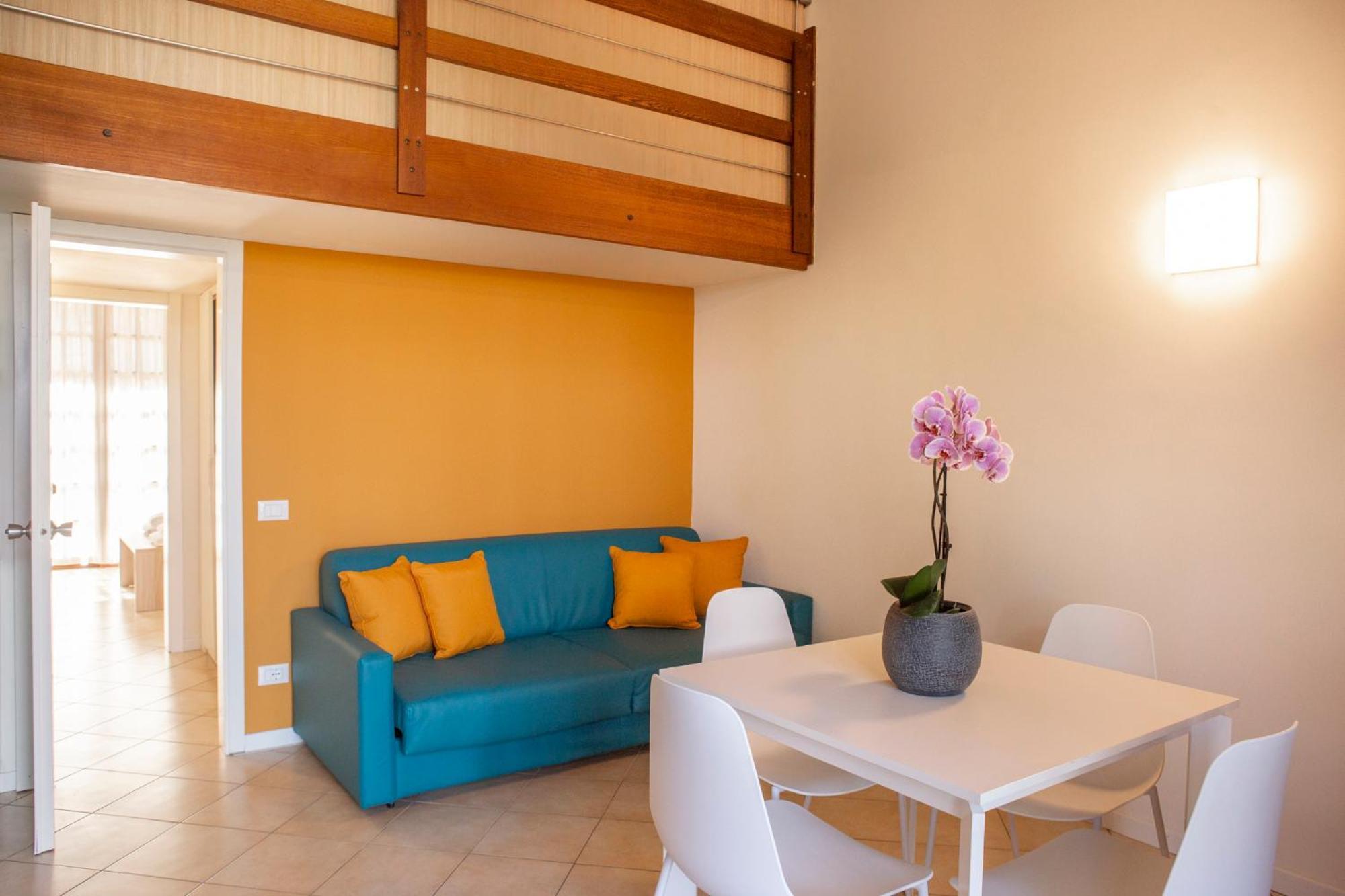 Appartamento con 2 Camere da Letto, Terrazza e Vista Lago