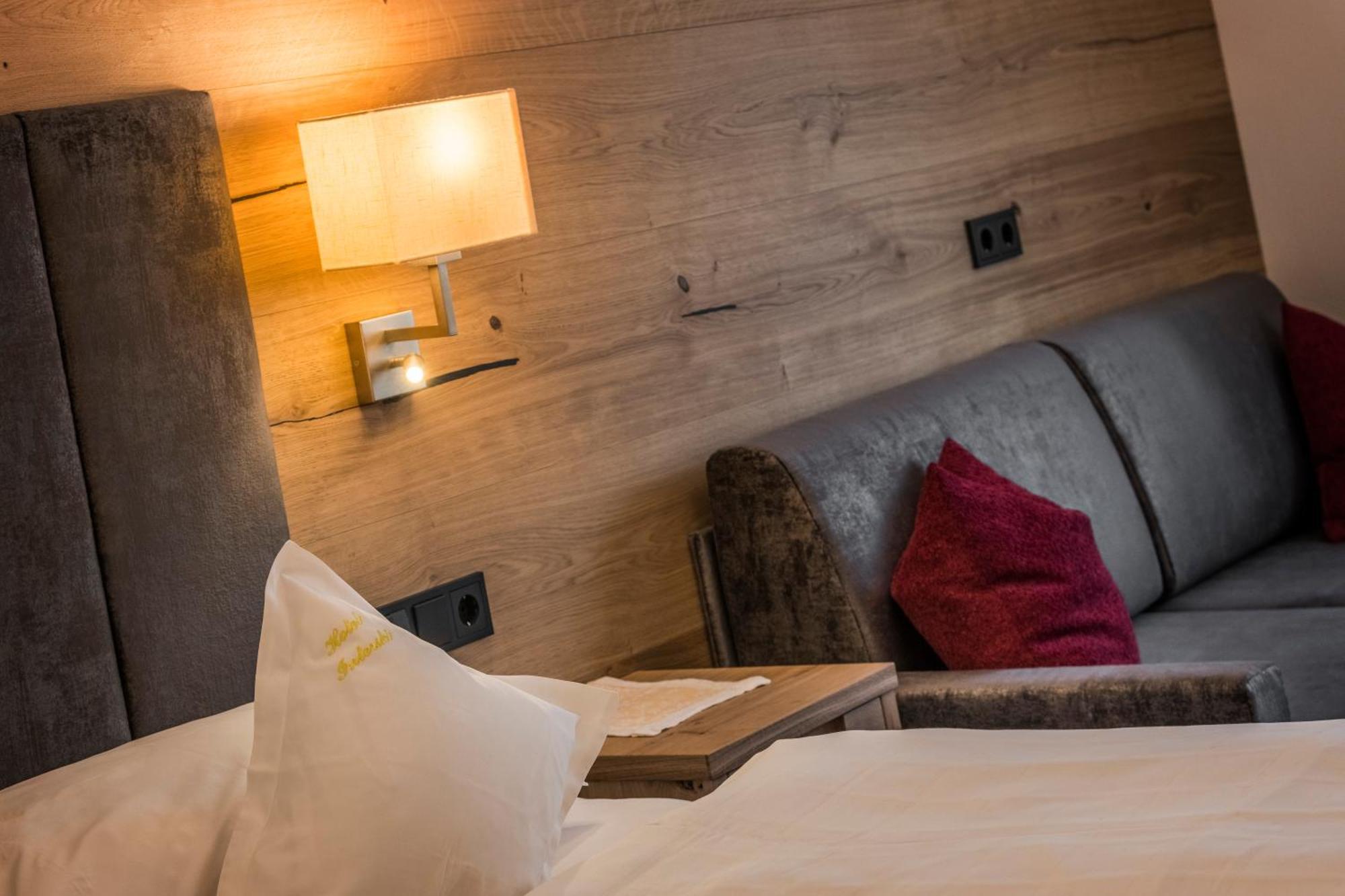 Standard Double or Twin Room,1629896521:JPEG