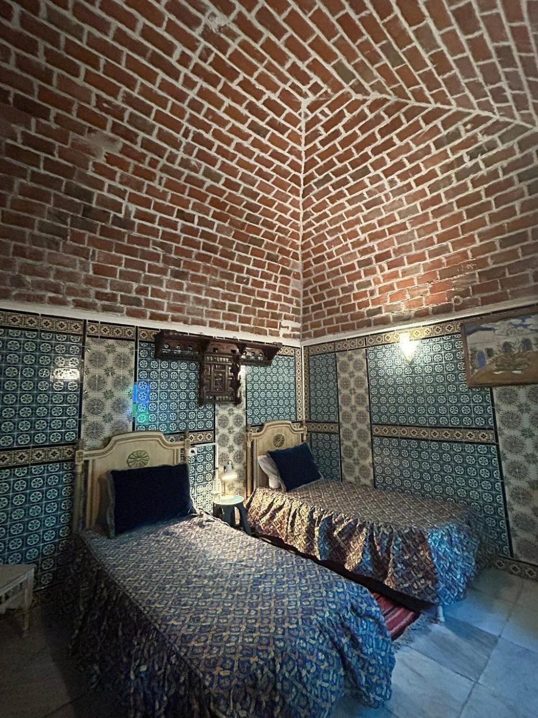 Chambre Double ou Lits Jumeaux avec Salle de Bains