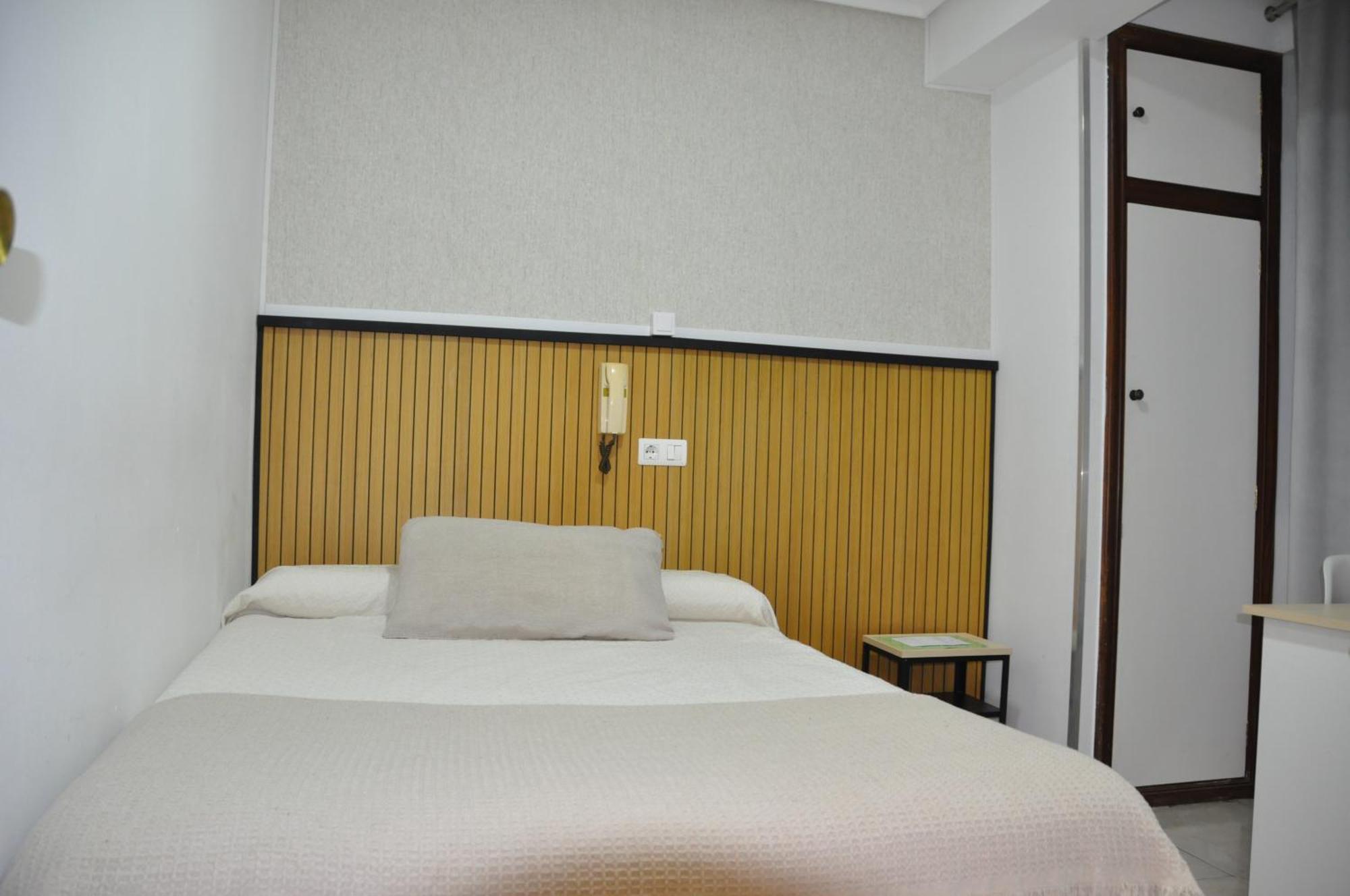 Habitación Individual con baño privado
