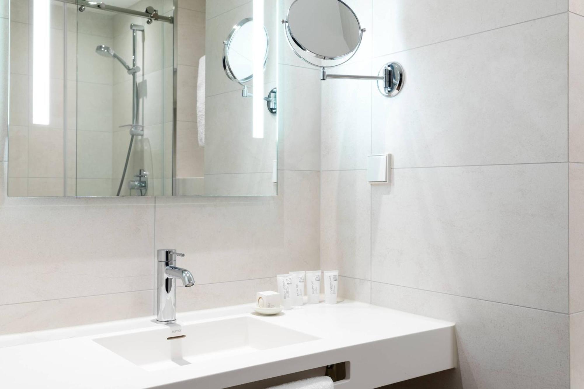Chambre Confort avec 2 Lits Jumeaux/Simples