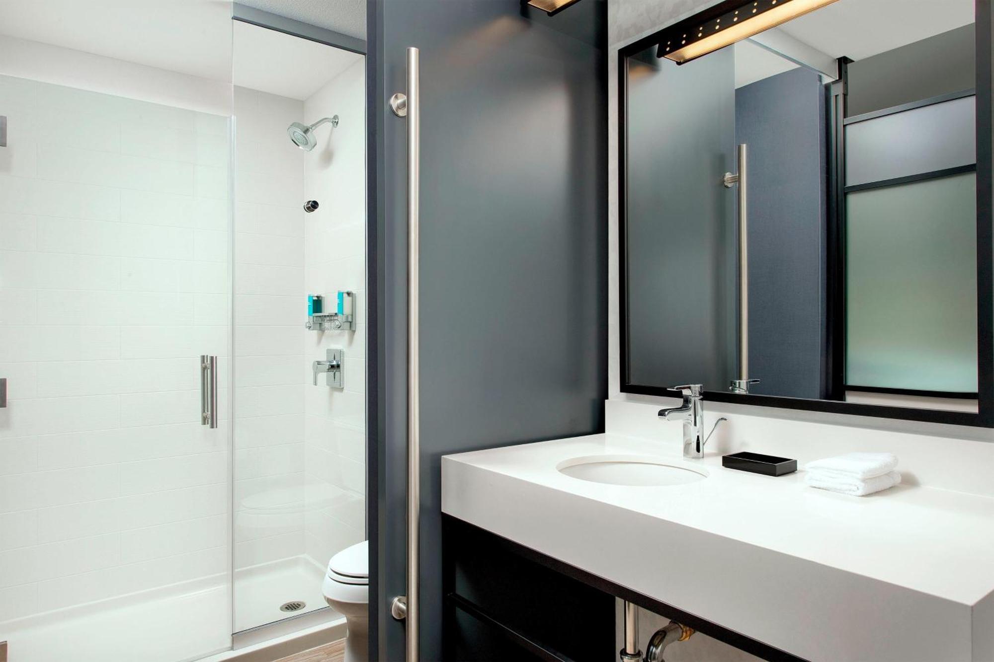 Aloft Guest Room, Guest room, 1 King