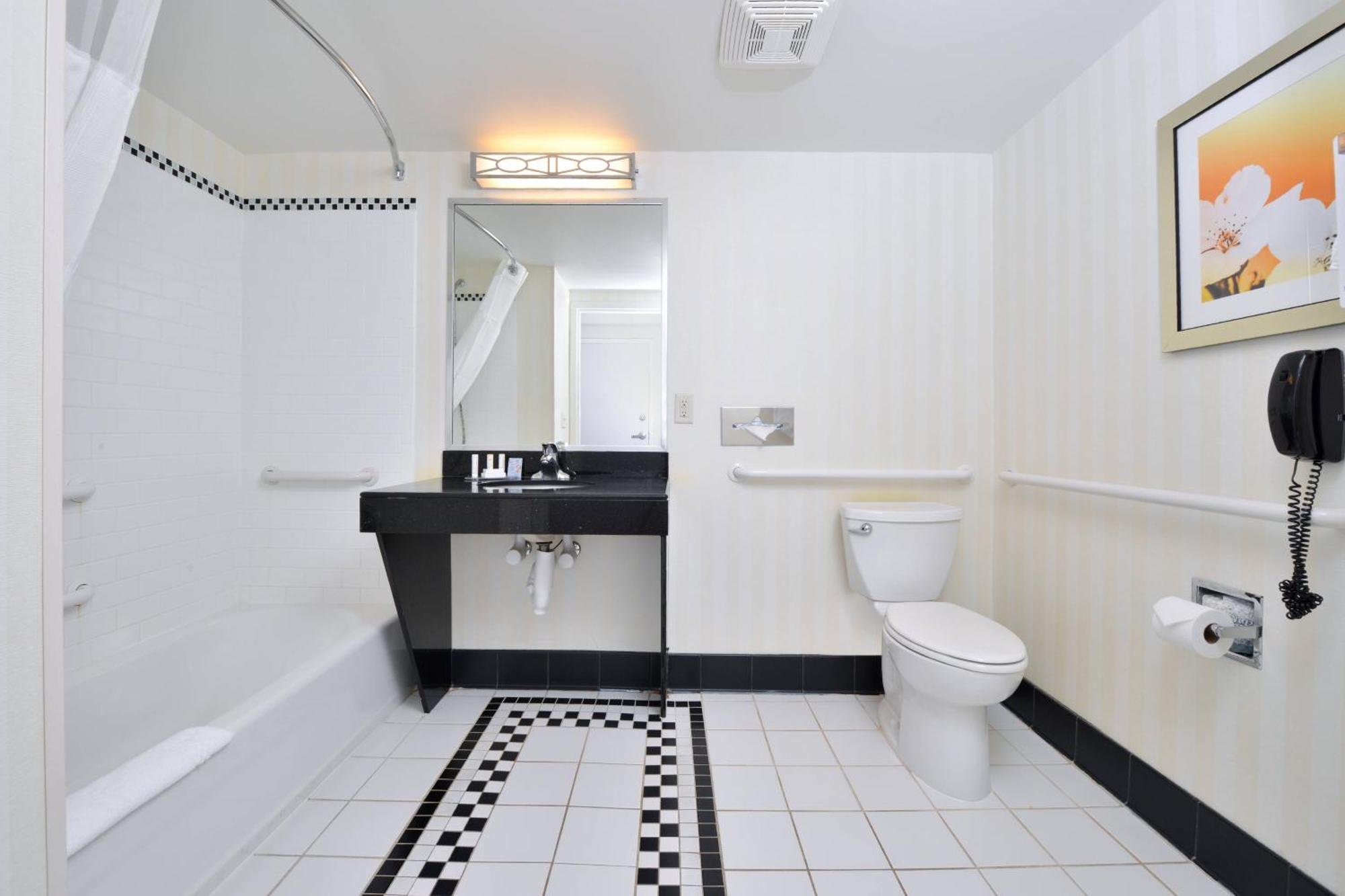 Studio with Two Double Beds and Sofa Bed - Hearing Accessible