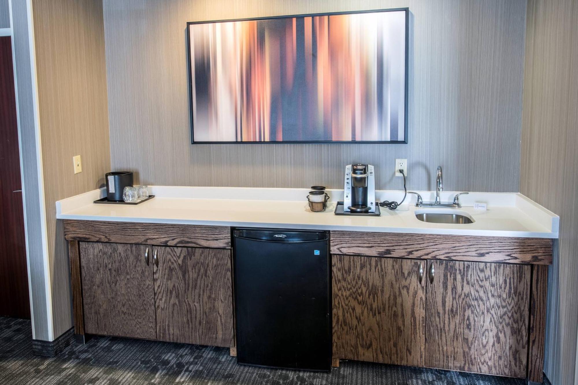 One-Bedroom Suite