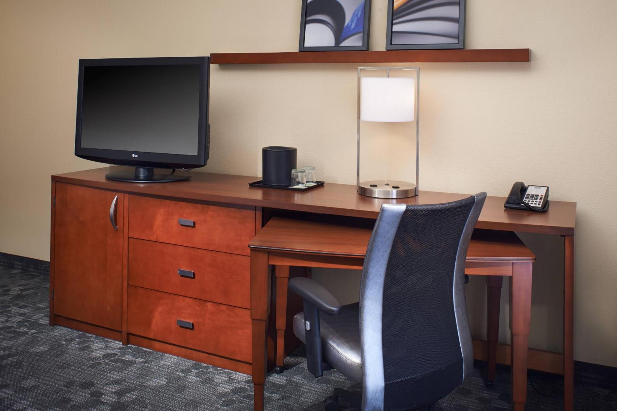 One-Bedroom King Suite