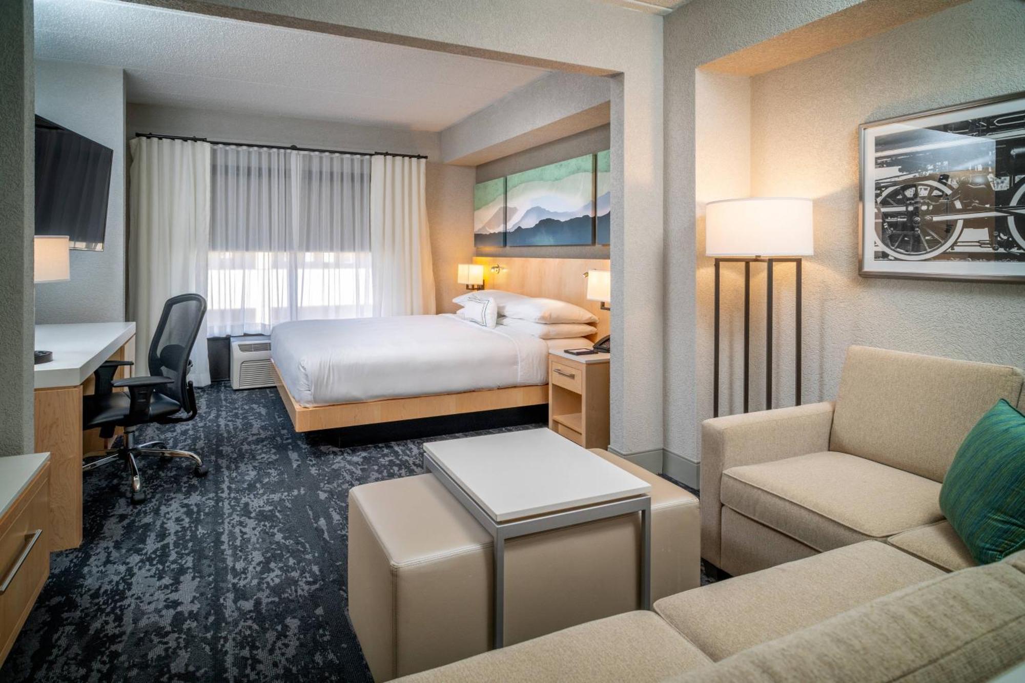 King Room with Sofa Bed and Roll-in Shower - Mobility Accessible