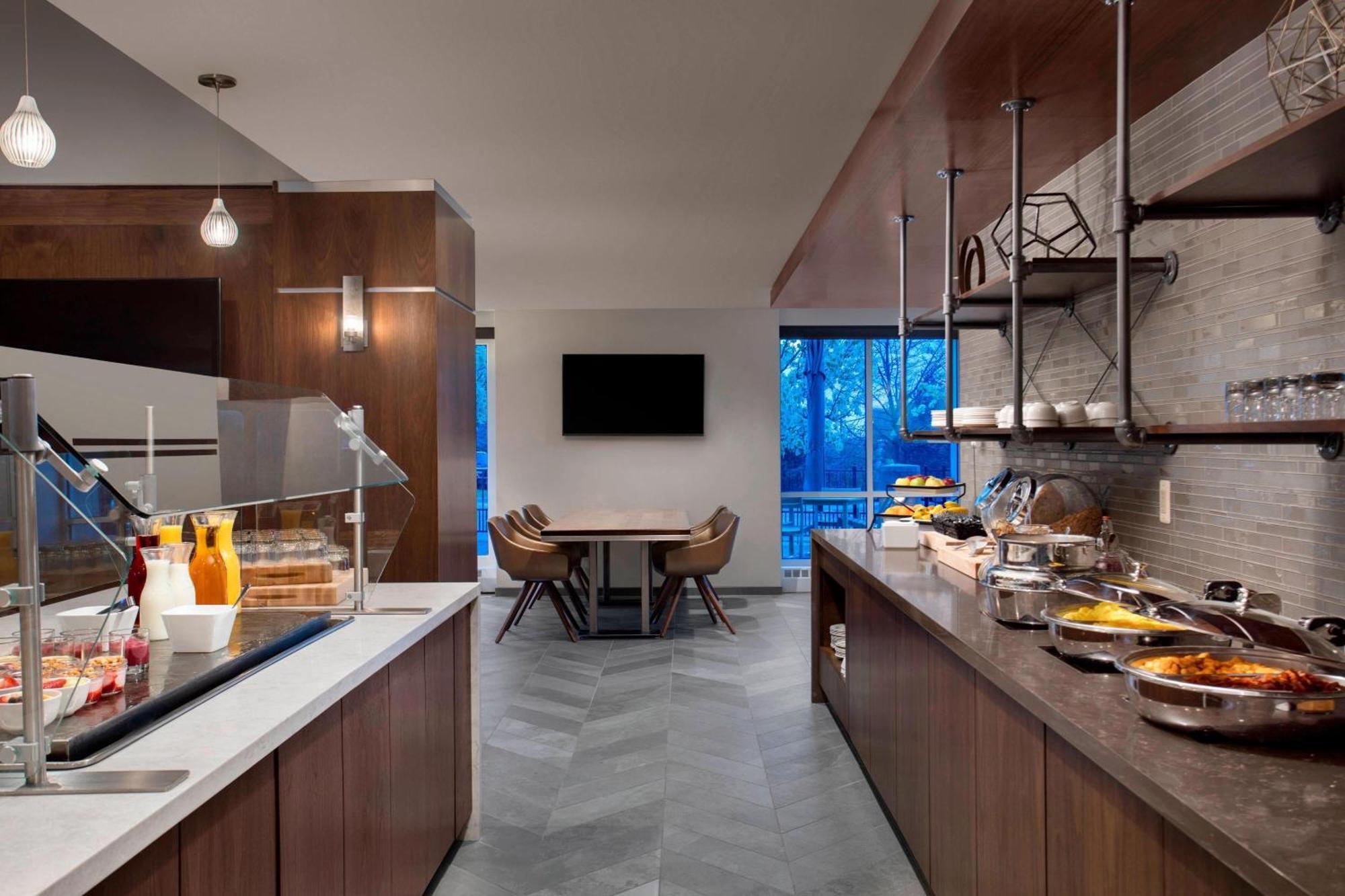 King or Double Room - Concierge Level