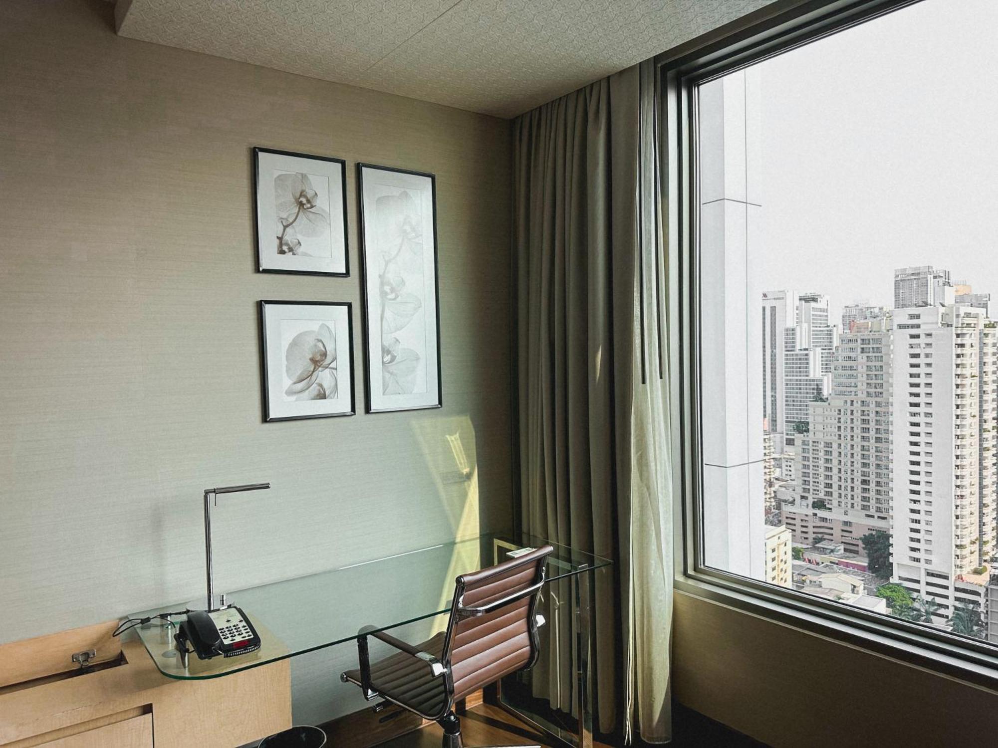 Deluxe Room with City View
