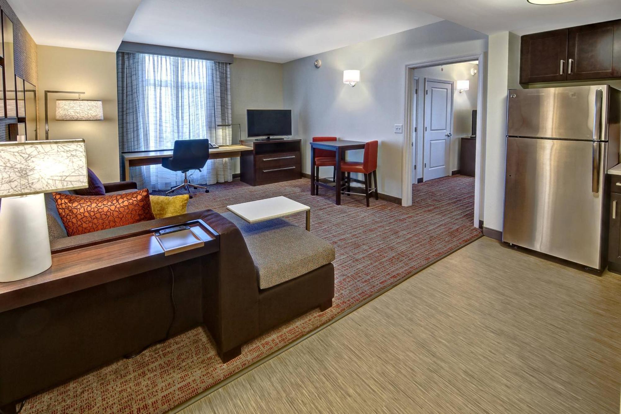 One-Bedroom King Suite Sofa Bed Adapted Tub Mobility Accessible,1633705981:JPEG