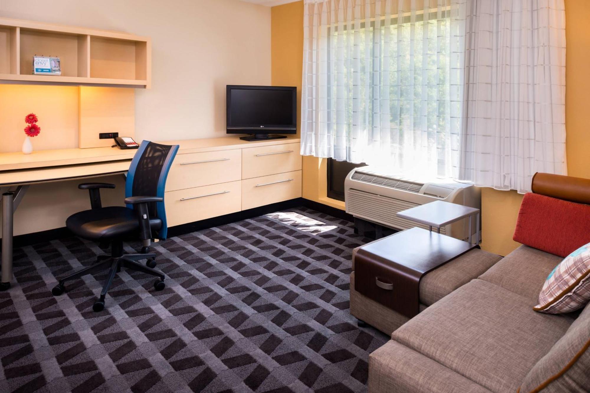 One-Bedroom Queen Suite with Sofa Bed
