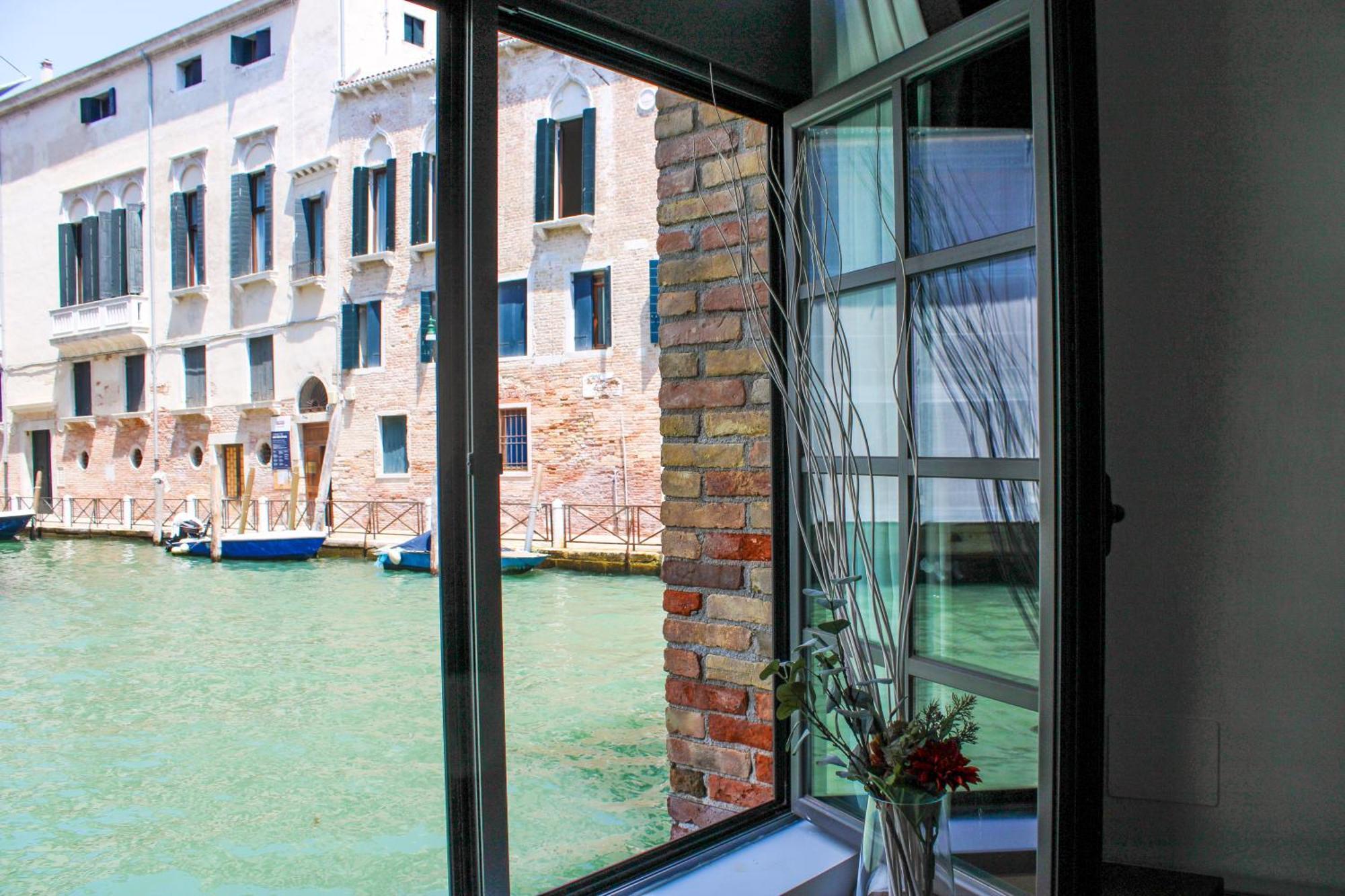 Habitación Doble con vistas al canal - 1 o 2 camas