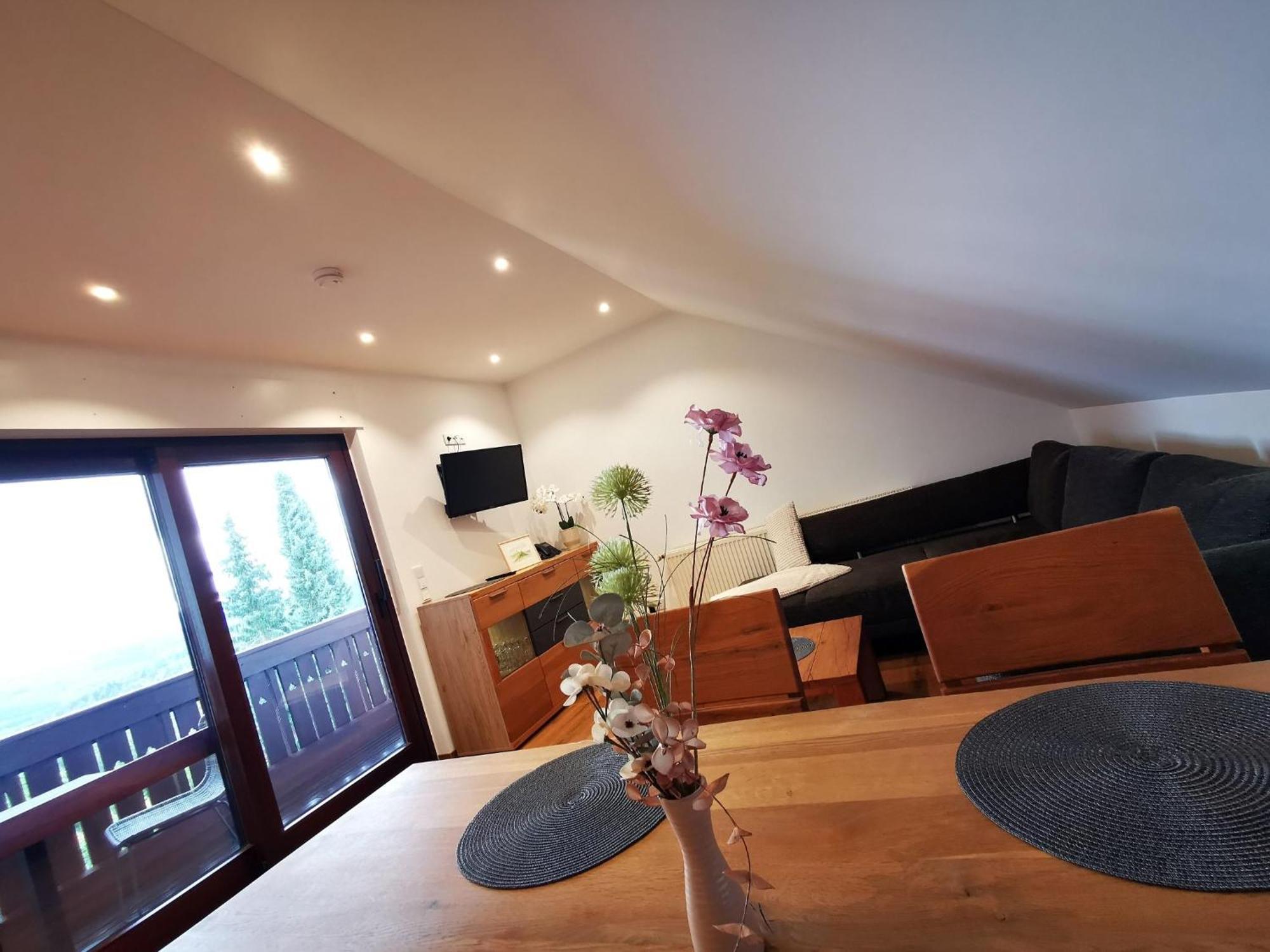 Apartment mit 1 Schlafzimmer, Balkon und Bergblick