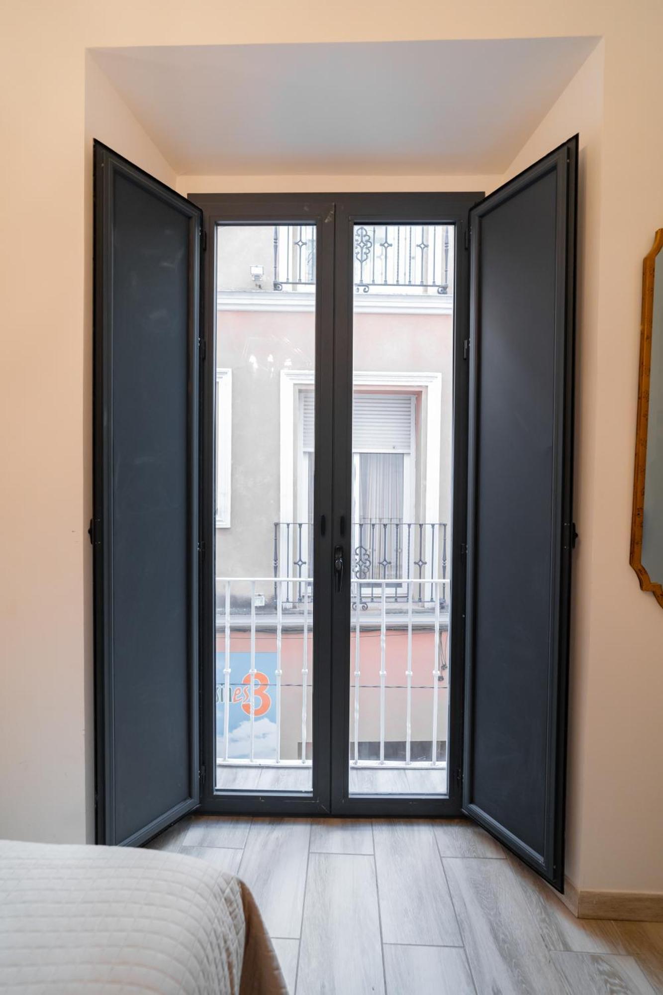 Double Room,1637709101:JPEG