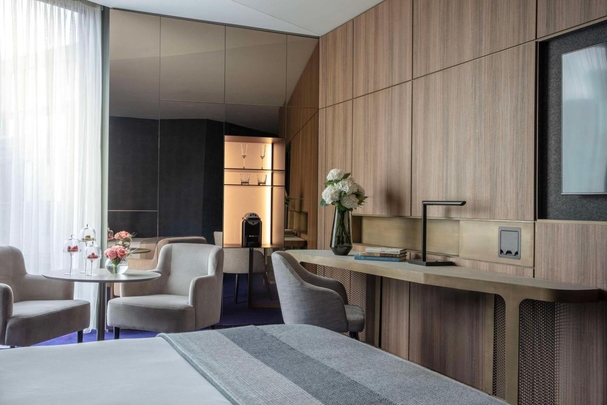 Premium Room