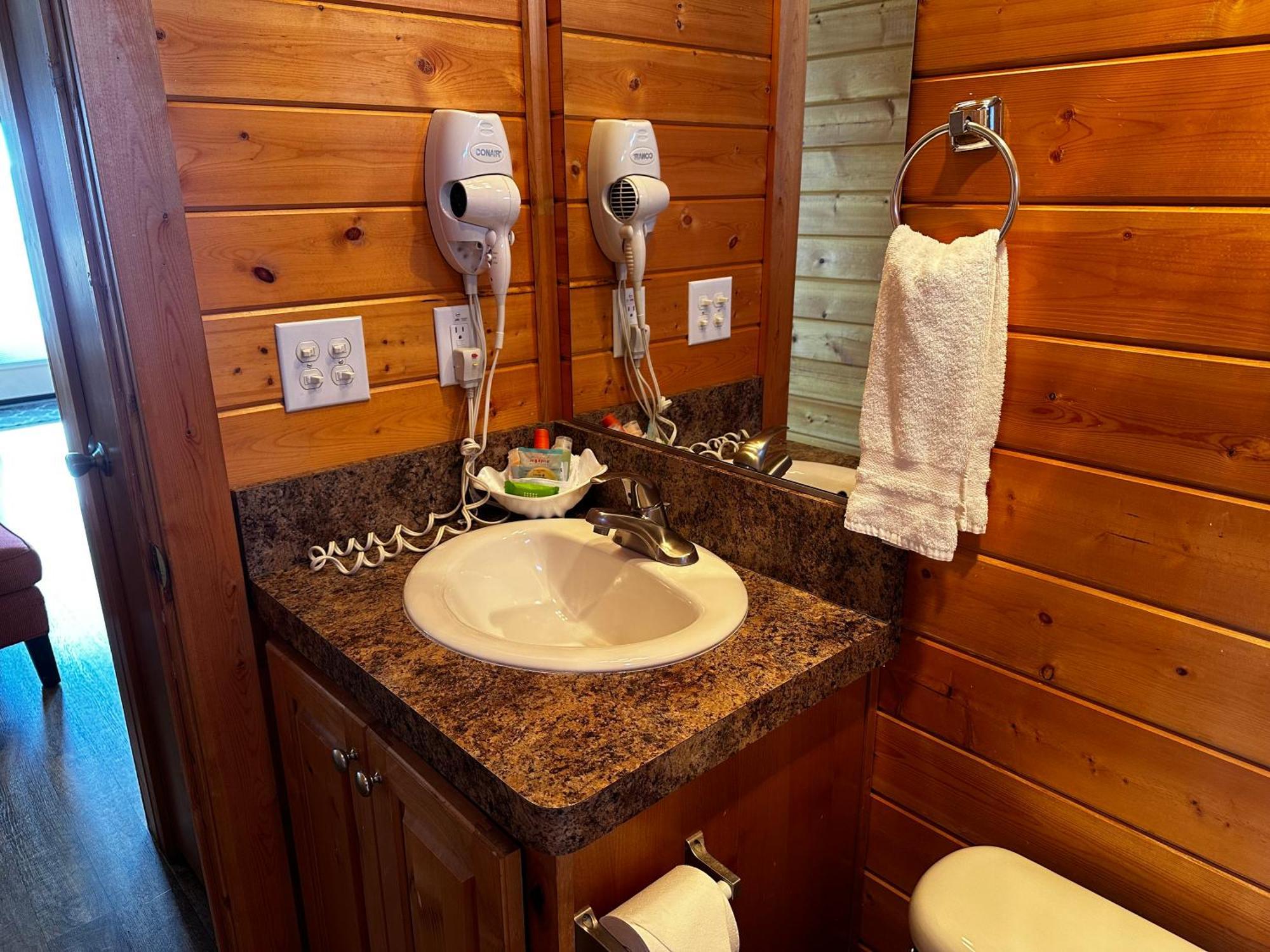 One-Bedroom Cottage