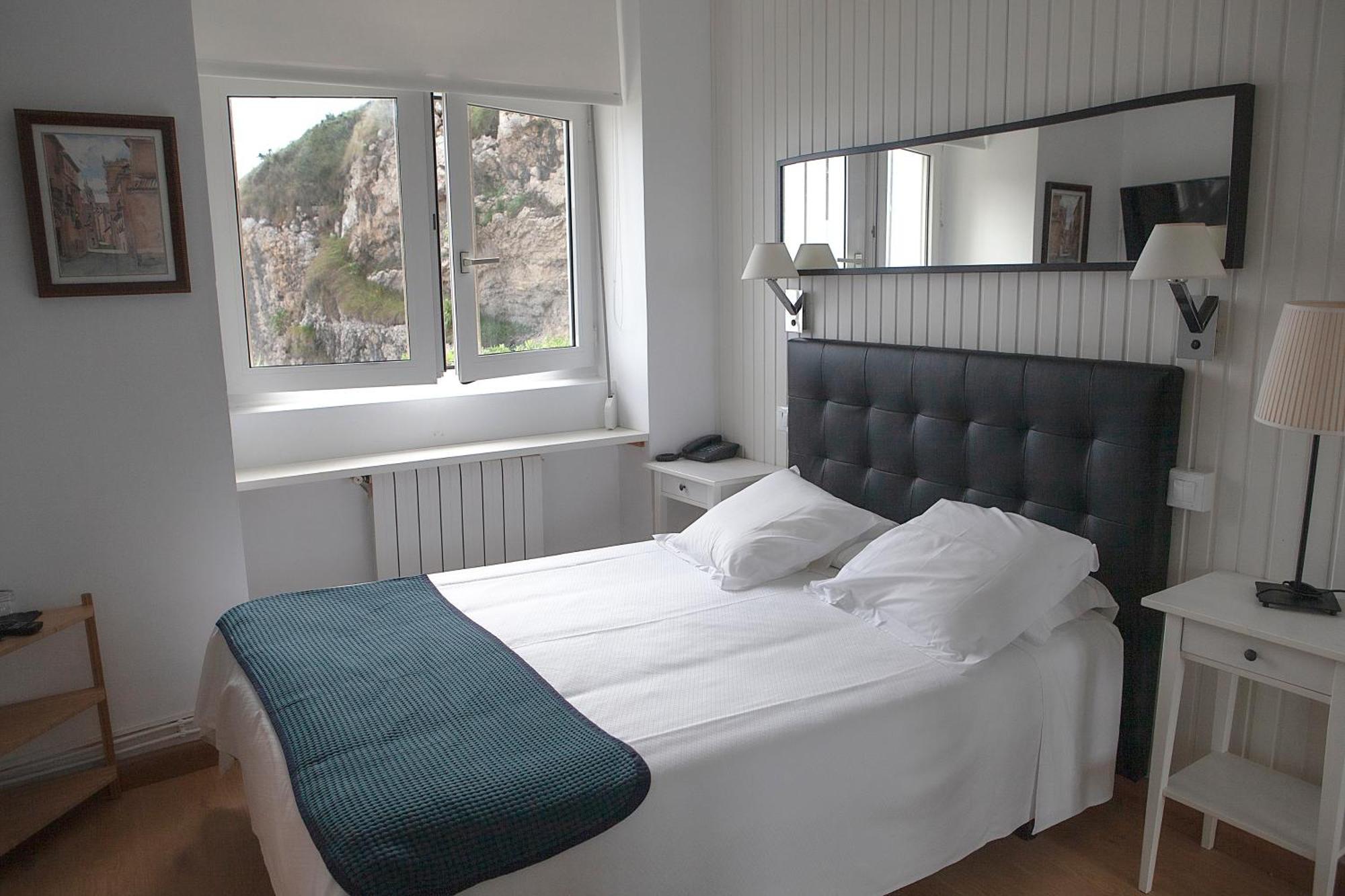 Economy Double or Twin Room,1641014286:JPEG